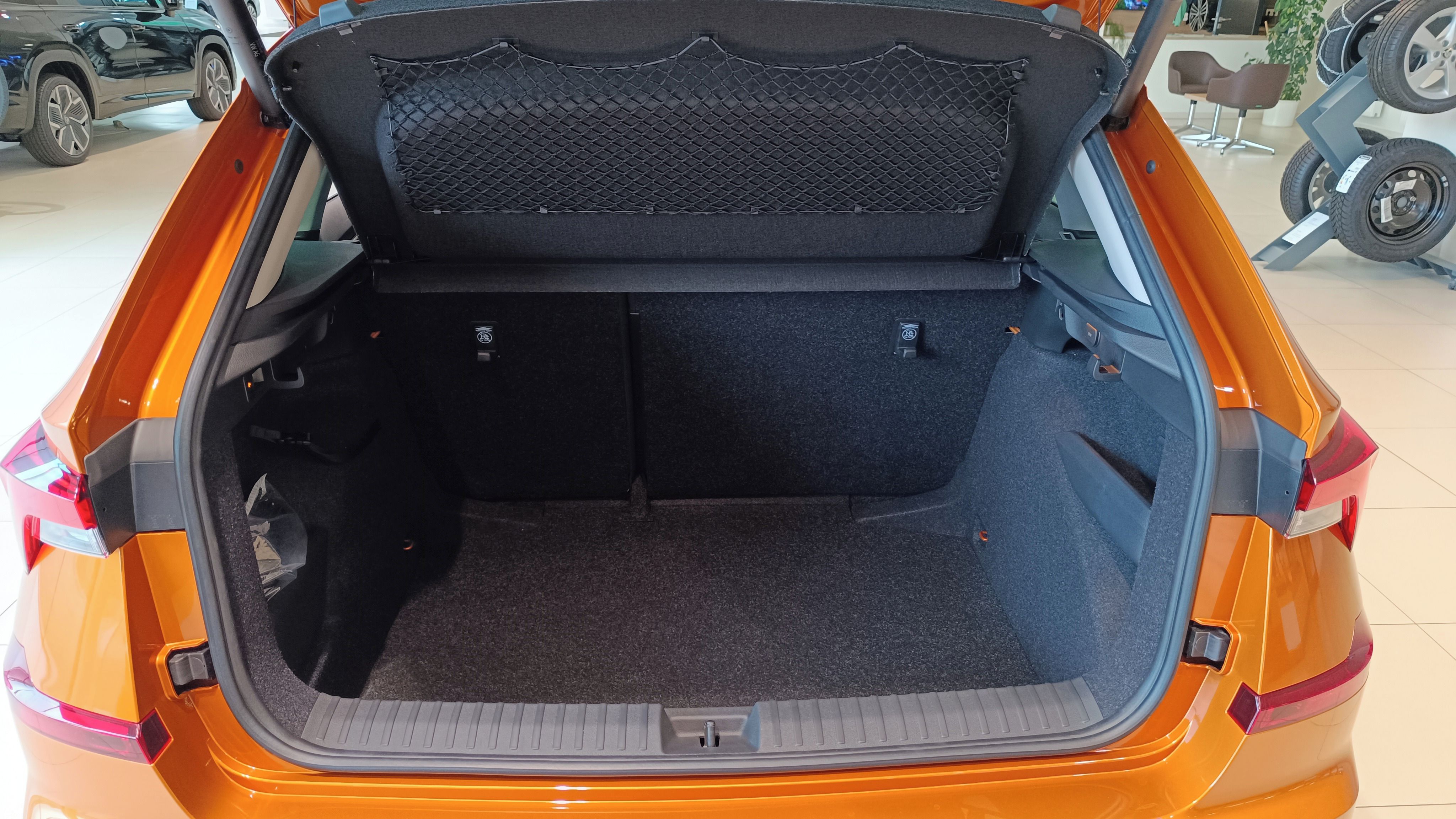 Škoda Kamiq, 130 let Premium, 1,0 TSI 85 kW - fotka 6