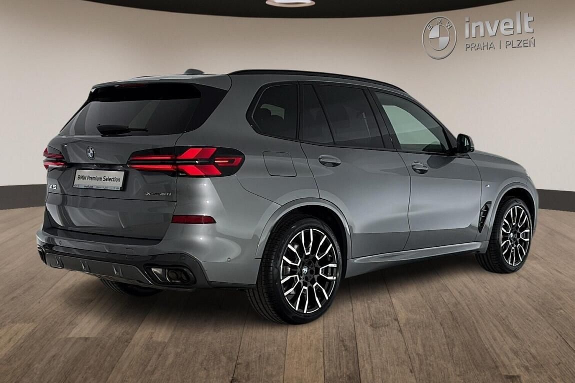 BMW X5, xDrive40i - fotka 3