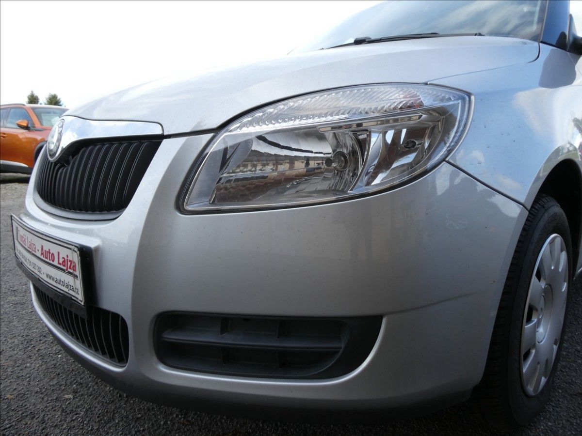 Škoda Fabia, 1,4 16V 63kW závěs, serviska - fotka 4
