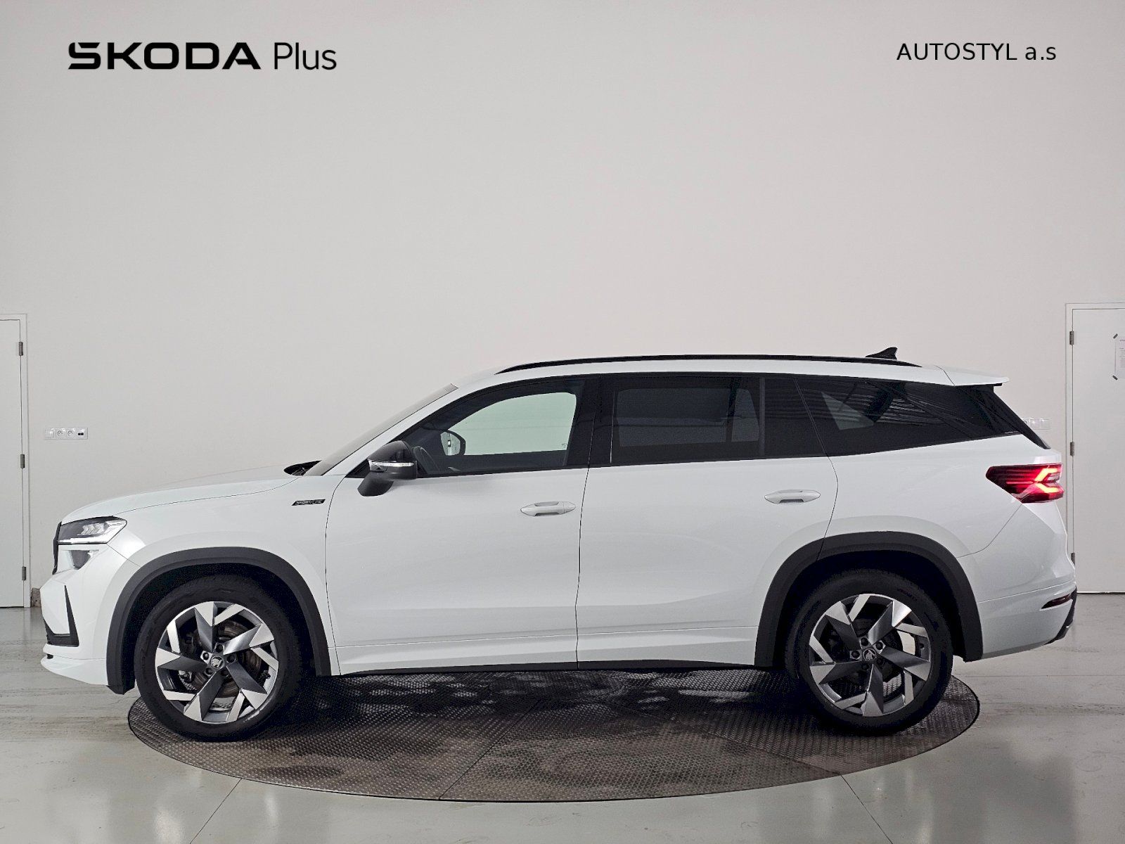 Škoda Kodiaq, 1.5TSI 110KW SPORTLINE TAŽNÉ N - fotka 3