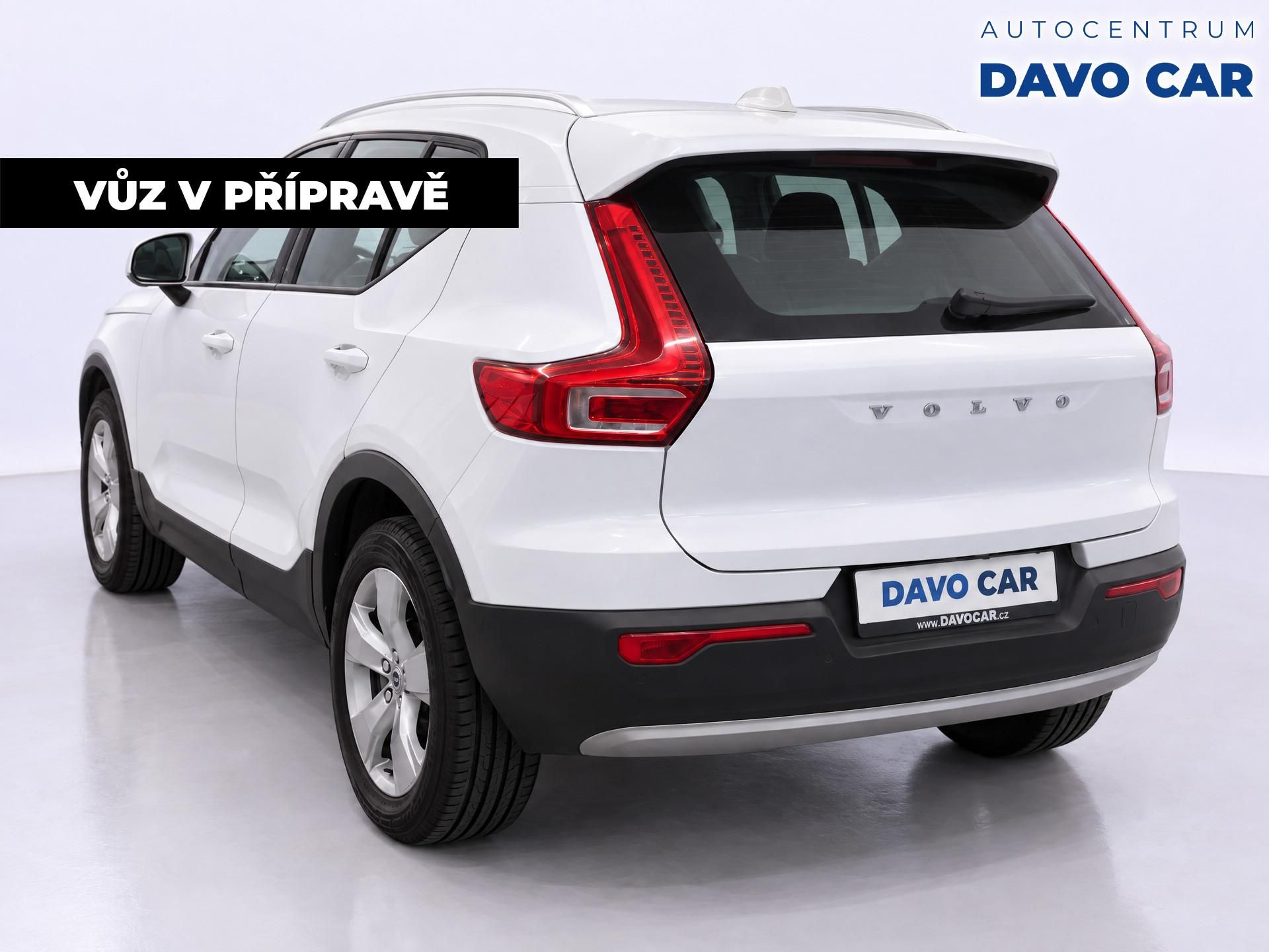 Volvo XC40, 2.0 D3 110kW AWD Momentum PRO - fotka 4