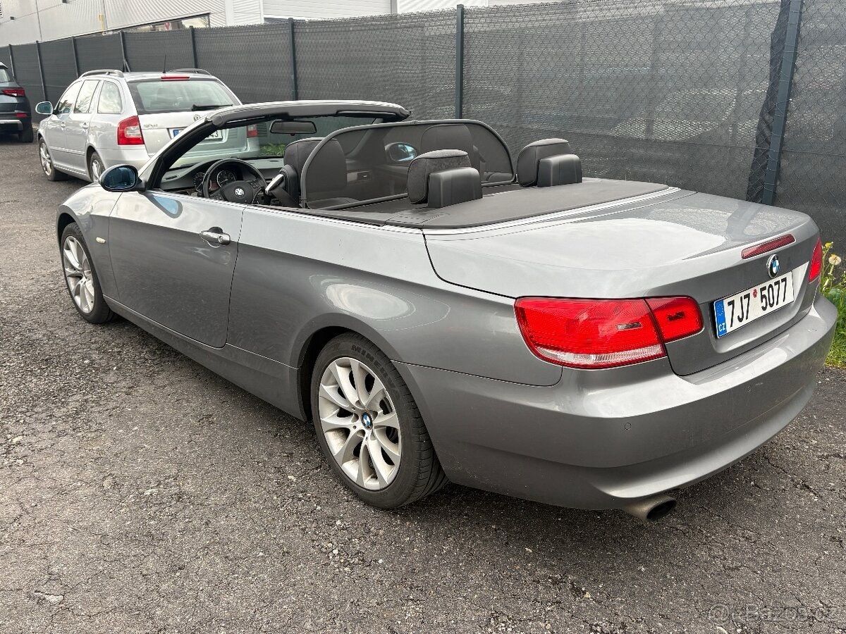 BMW Řada 3, E93 320i TOP STAV - fotka 5