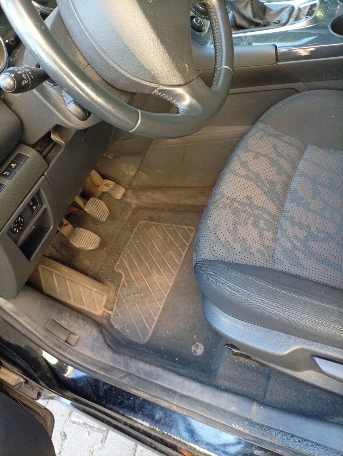 Peugeot 3008, PEUGEOT 3008 1.6i, 88 kw - fotka 6