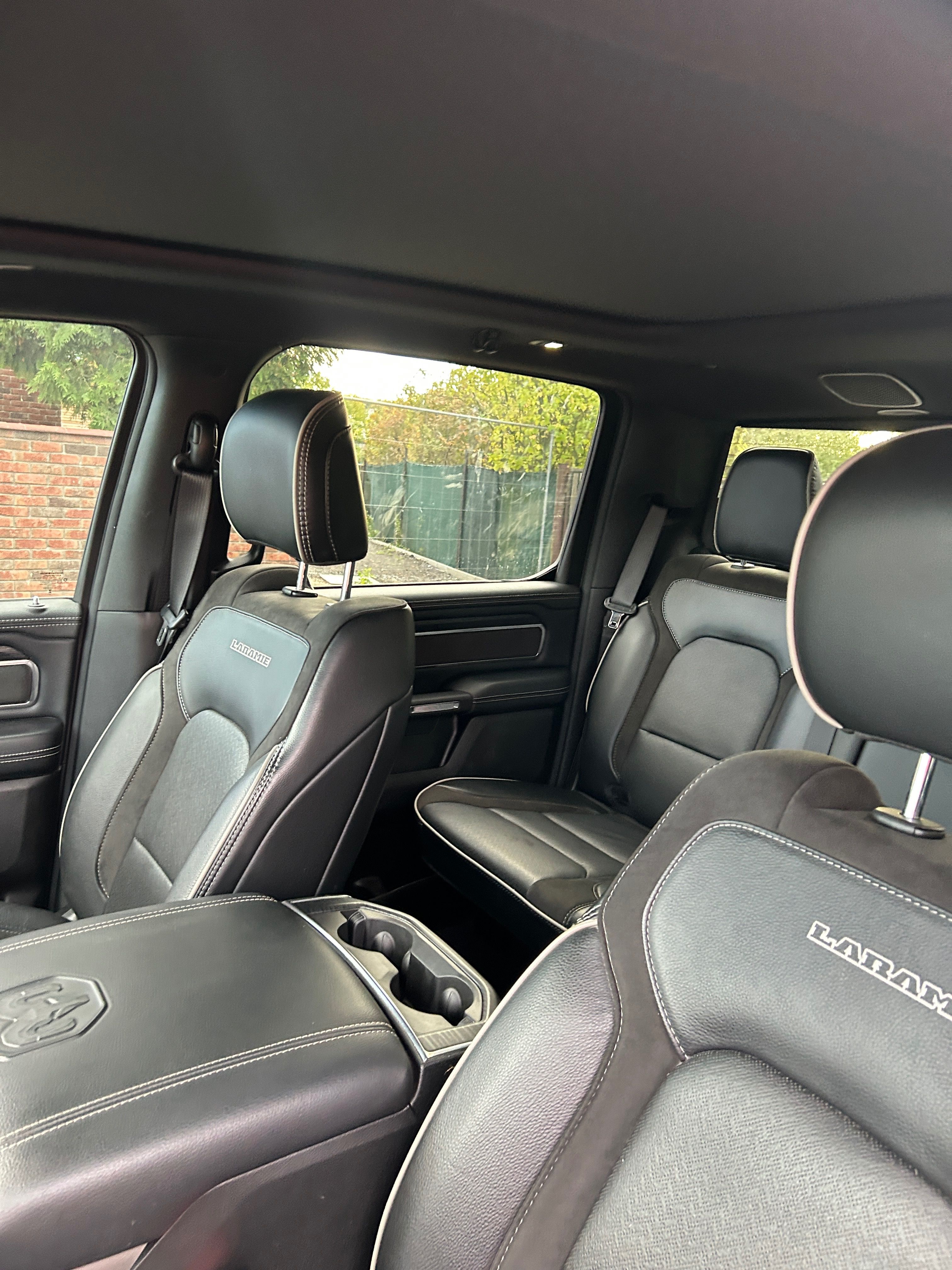 Dodge Ram, Dodge Ram 1500 Laramie 5.7 V8 - fotka 6