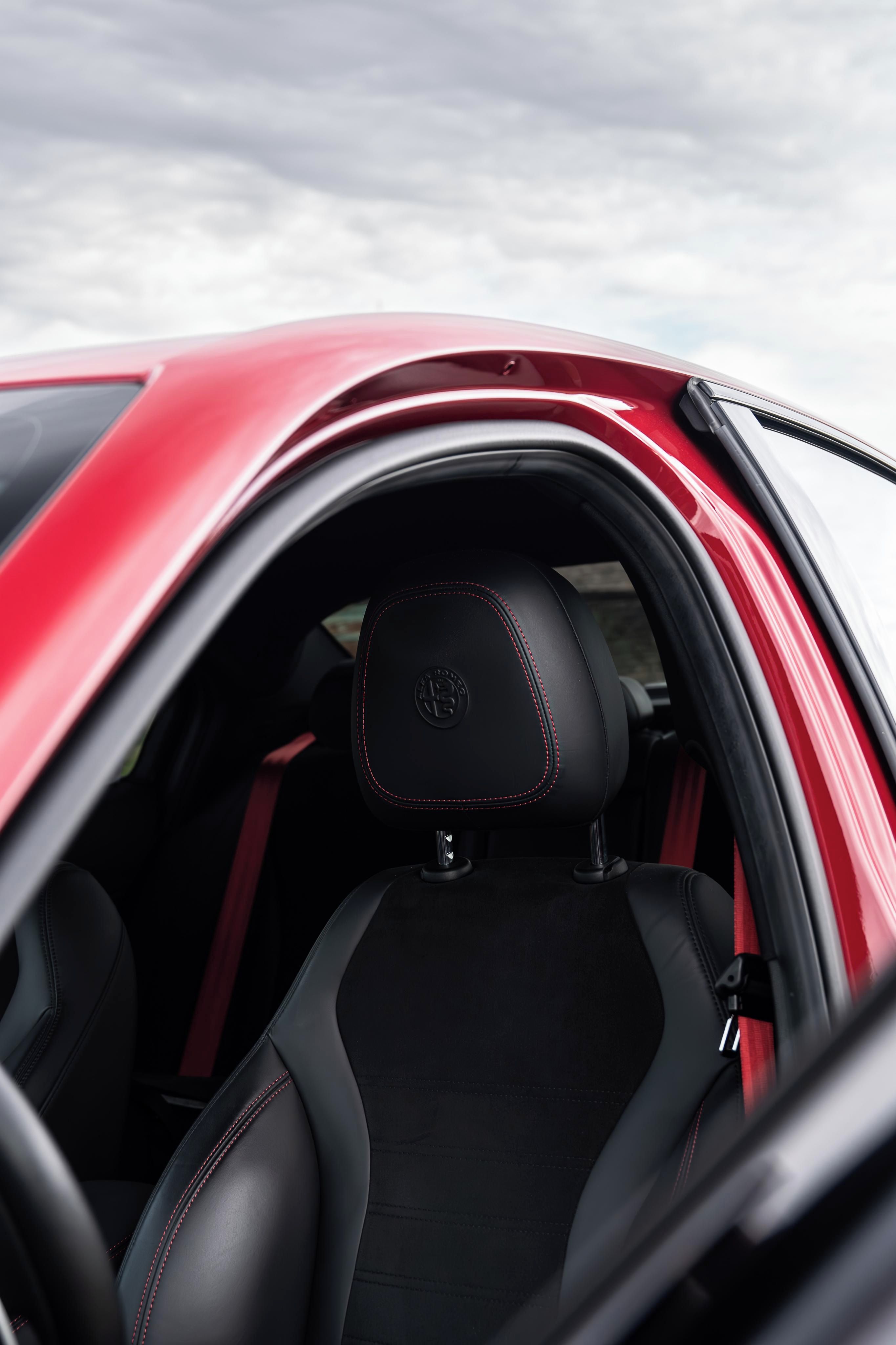 Alfa Romeo Giulia, Quadrifoglio 2.9 V6 Biturbo - fotka 4