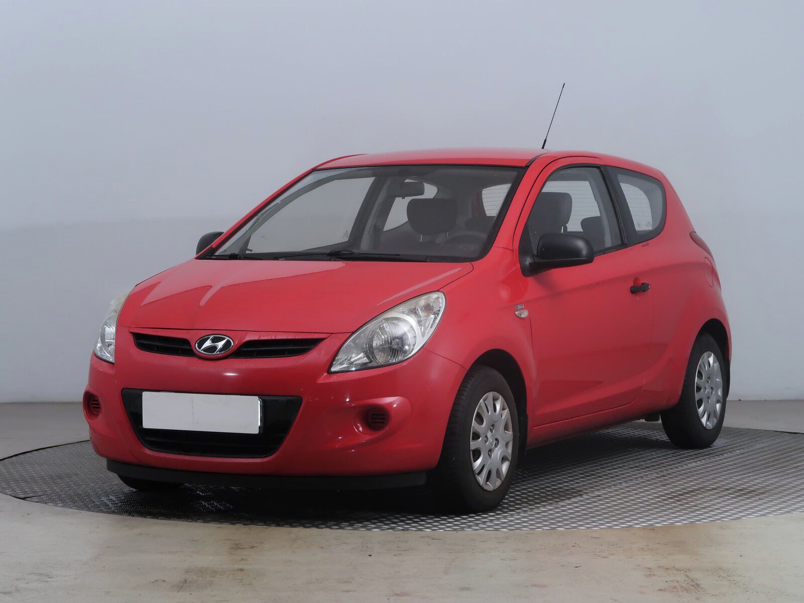 Hyundai i20, 1.2, Serv.kniha, po STK - fotka 2