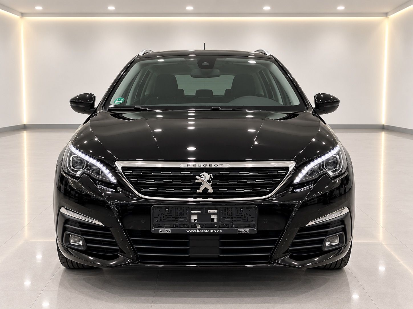 Peugeot 308, SW 1.2 PureTech SERVIS - fotka 4