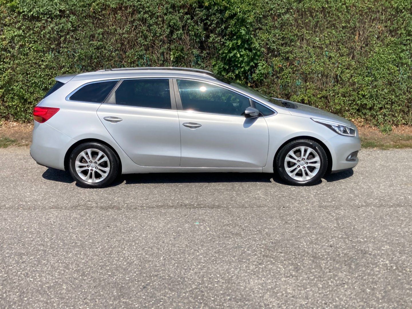 Kia Cee´d, 1.6 CRDi serv.kniha Tažné zař. - fotka 2