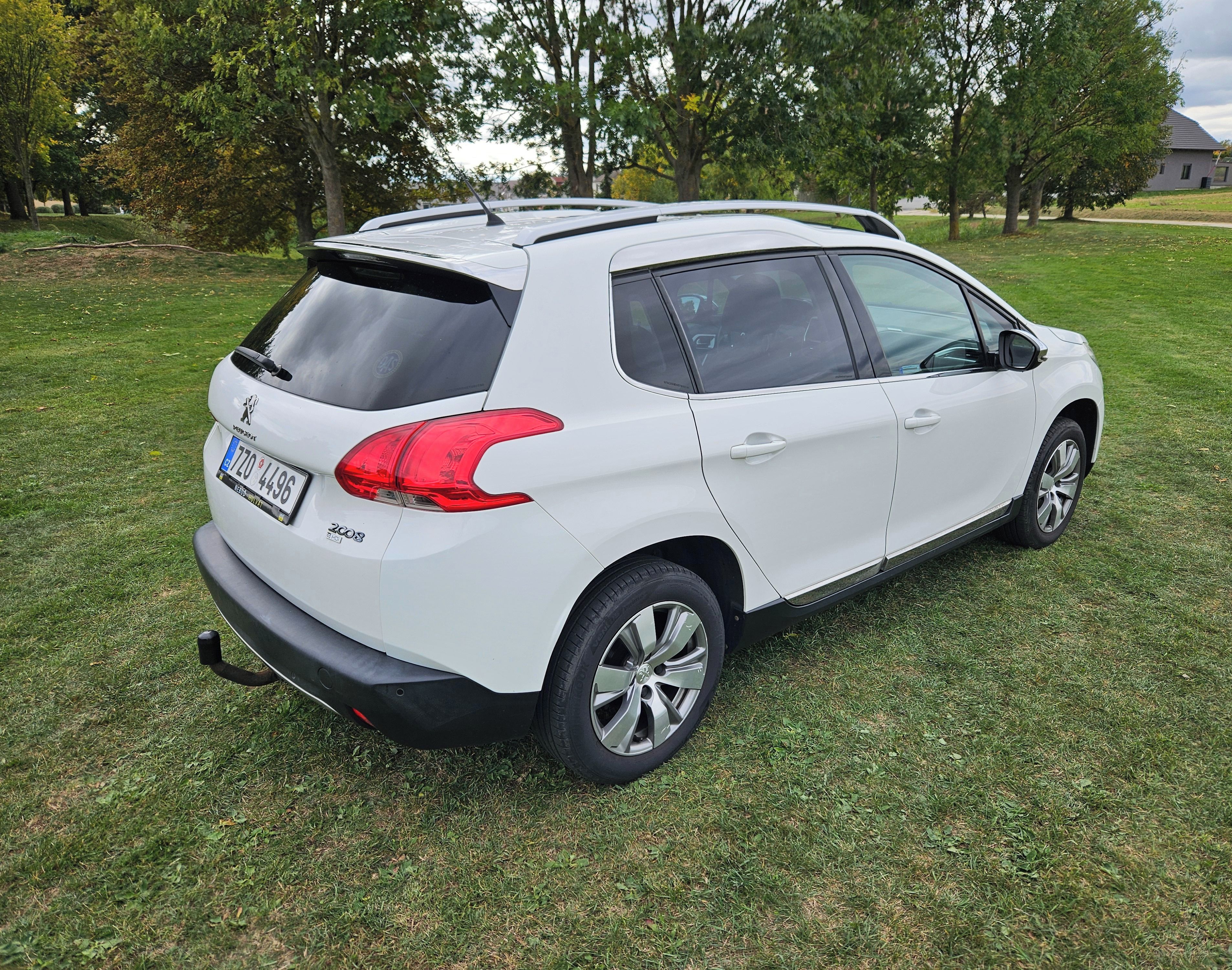 Peugeot 2008, 1,6HDI ALURE PANO TAŽNÉ + Kola - fotka 5