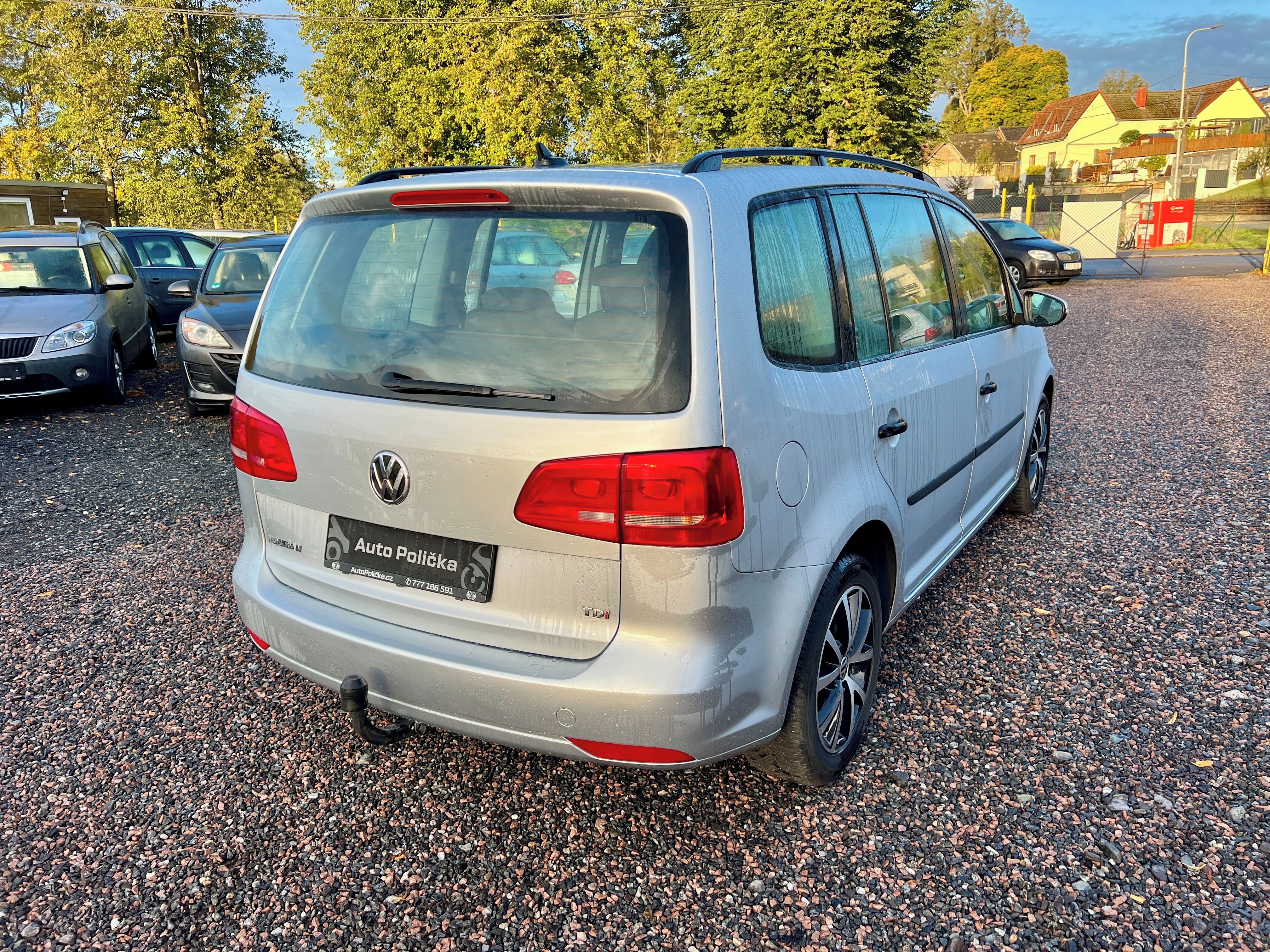 Volkswagen Touran, 1.6 TDI 77 kW DSG Servis,Stav - fotka 5