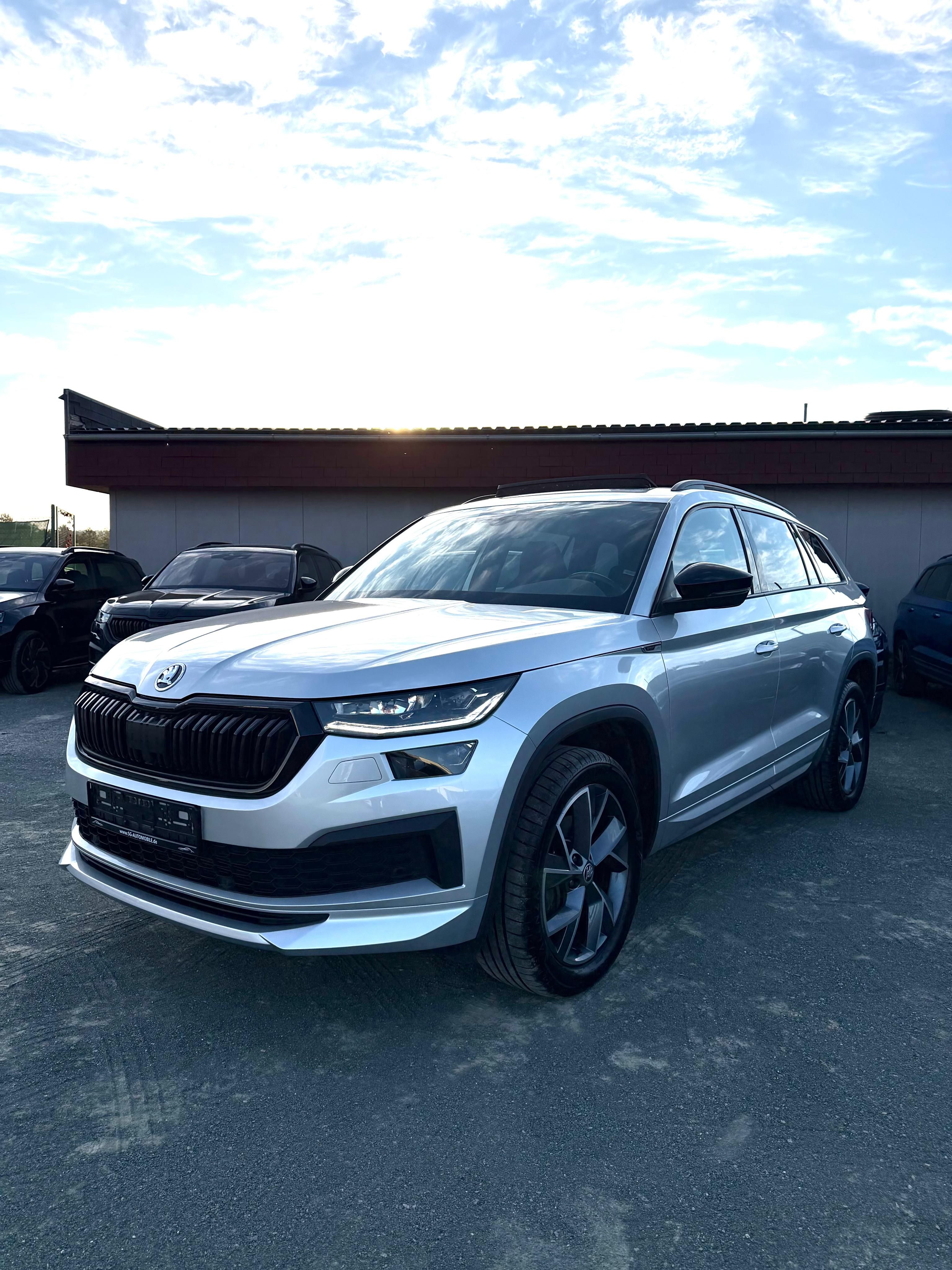 Škoda Kodiaq, Sport Line 4x4 TAŽNÉ DCC PANO - fotka 3
