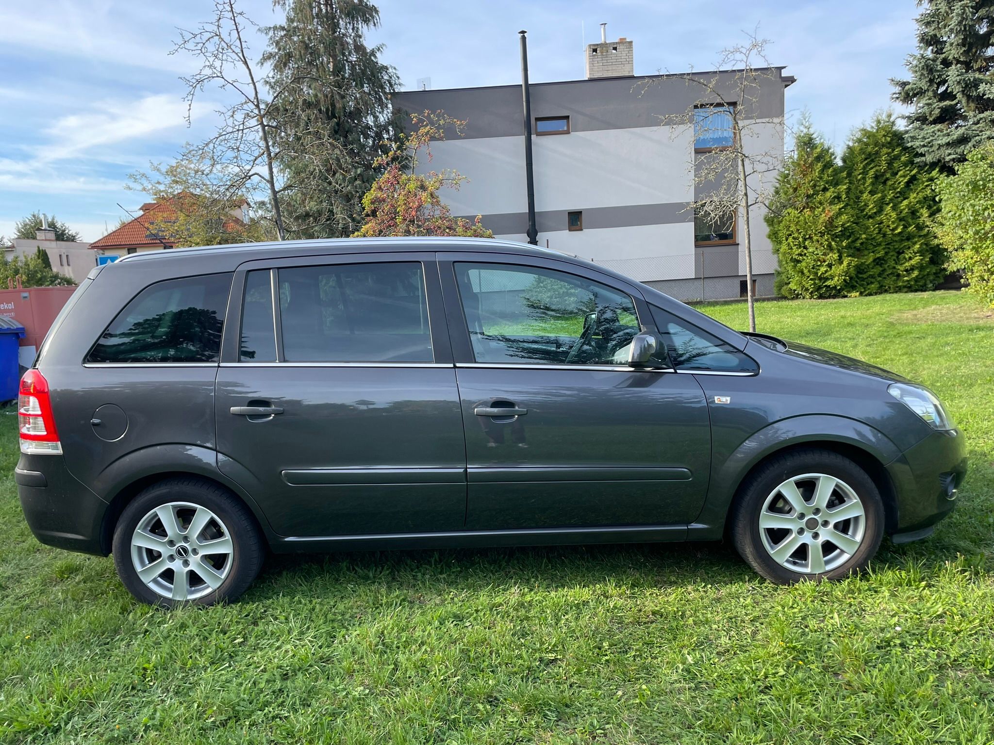 Opel Zafira, 1.8i, 103kw - fotka 4