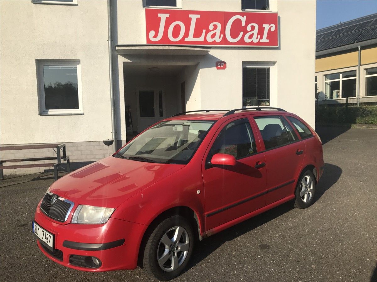 Škoda Fabia, 1,2 12V Combi 47kW - fotka 2