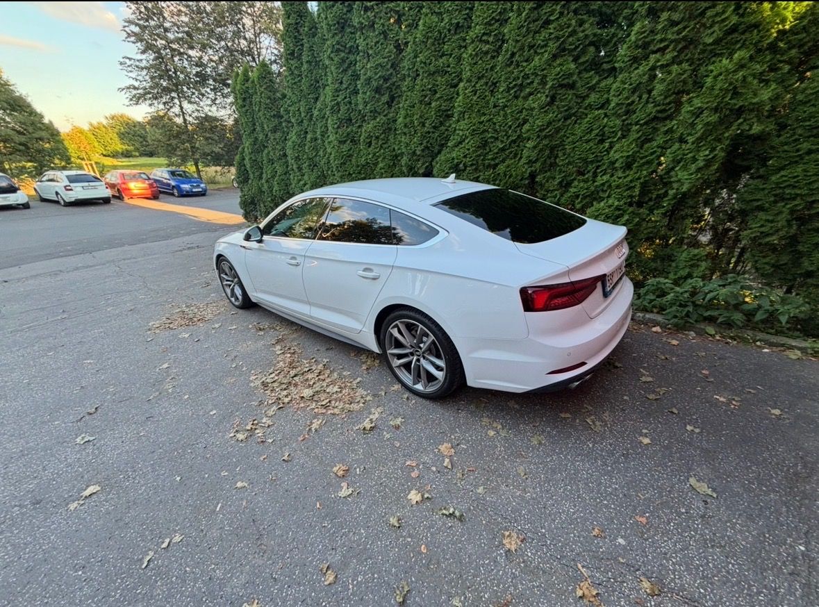 Audi A5, S tronic 140KW - fotka 4