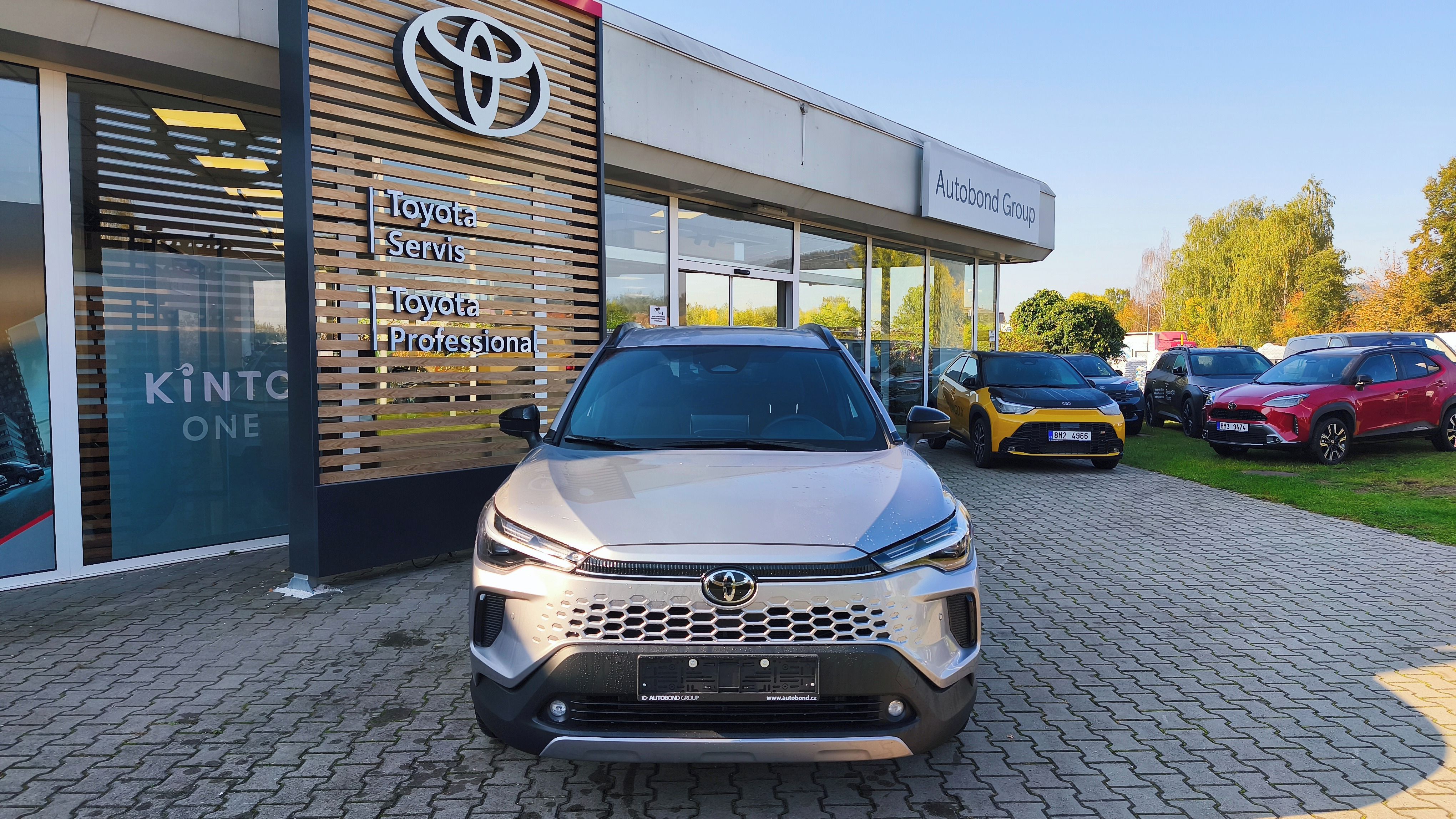 Toyota Corolla, Corolla Cross 1.8 HEV STYLE - fotka 2