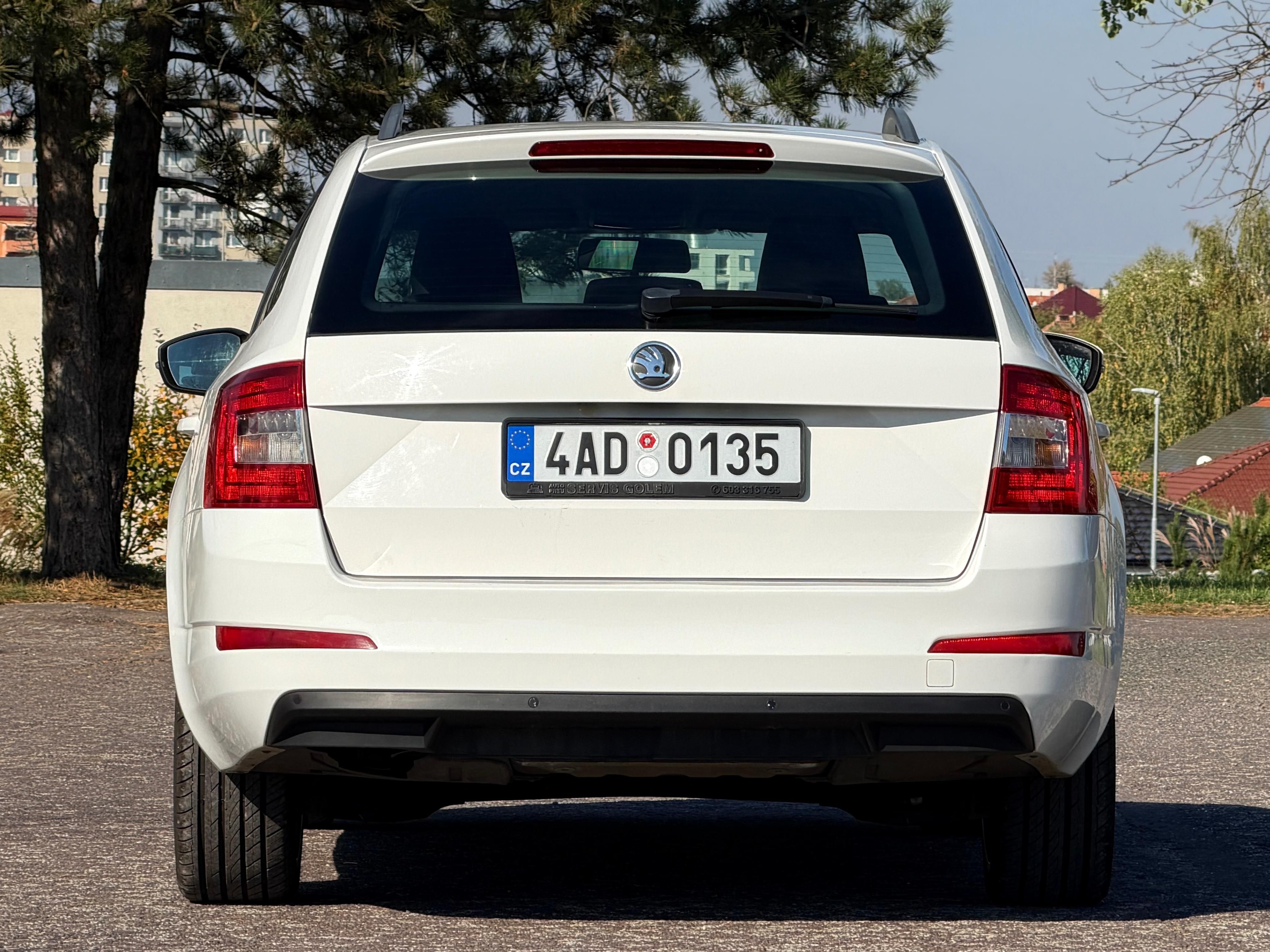 Škoda Octavia, 1.6TDI SERVISNÍ KNÍŽKA - fotka 5