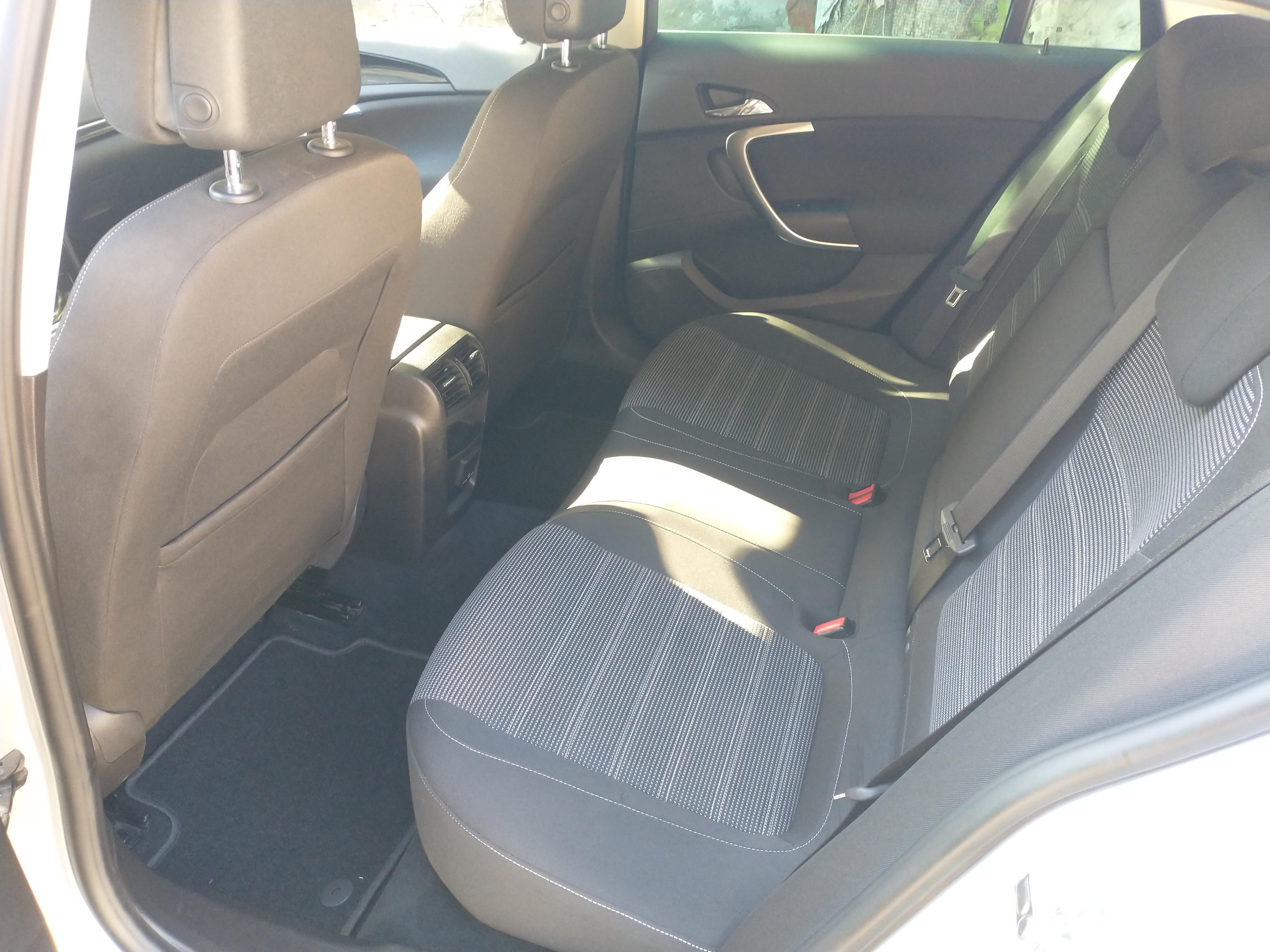 Opel Insignia, Sports Tourer 2.0 CDTI, tažné - fotka 6