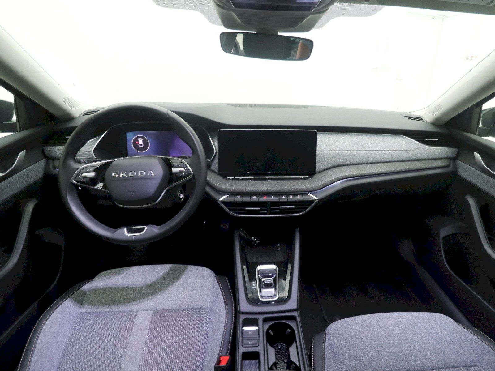 Škoda Octavia, Top Selection DSG 1.5TSI 85kW - fotka 5