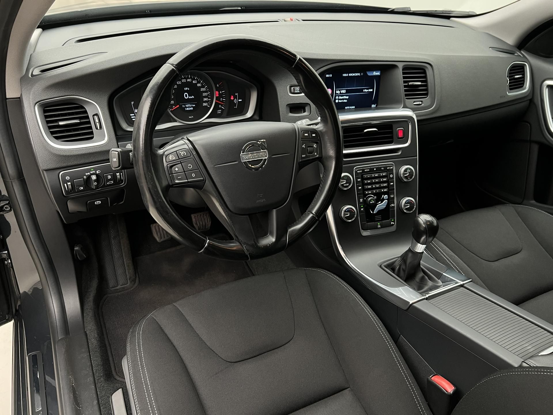 Volvo V60, D2 KINETIC MAN - fotka 4