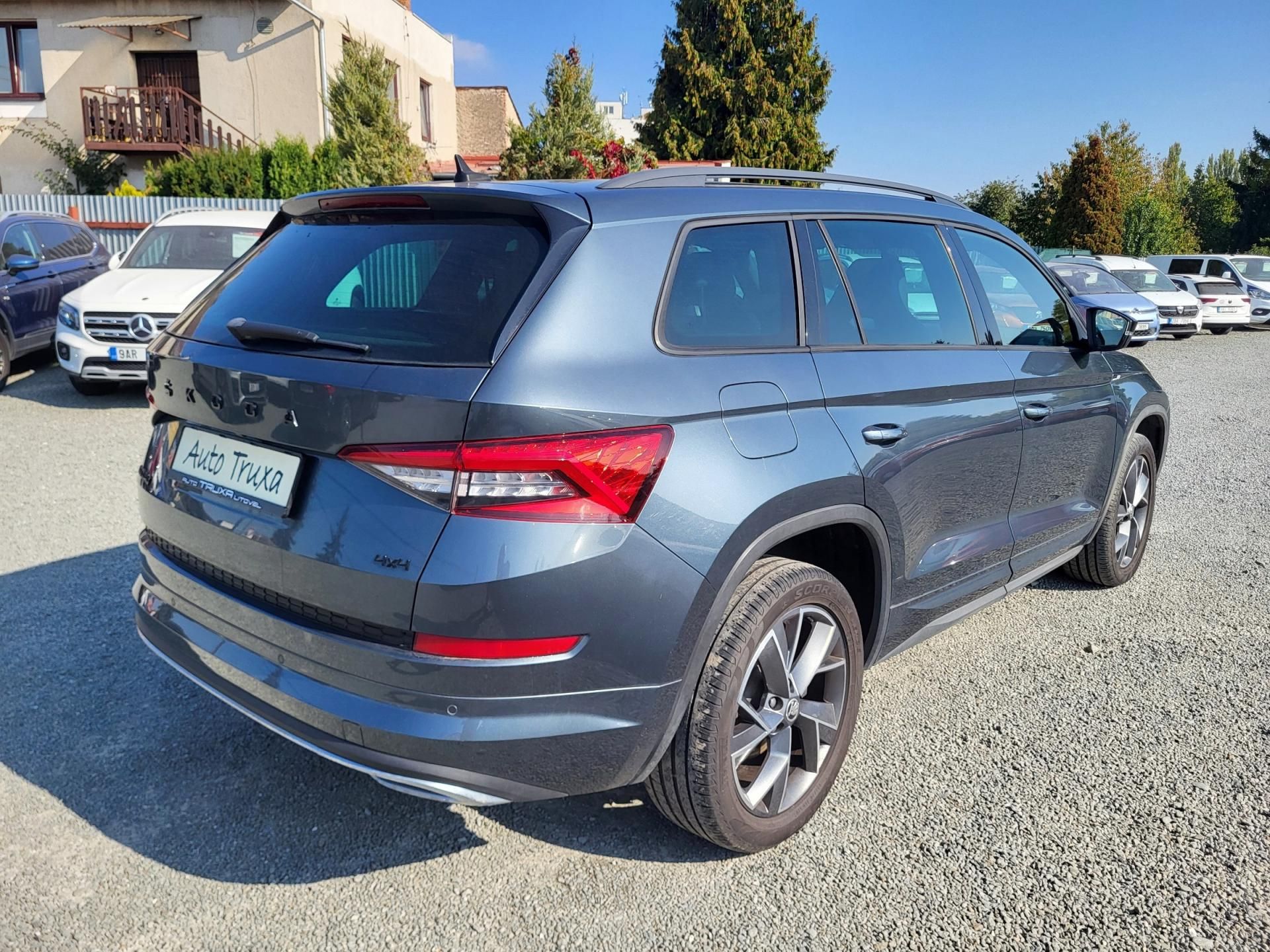 Škoda Kodiaq, 2.0 TDi DSG 4x4 SPORTLINE - fotka 4