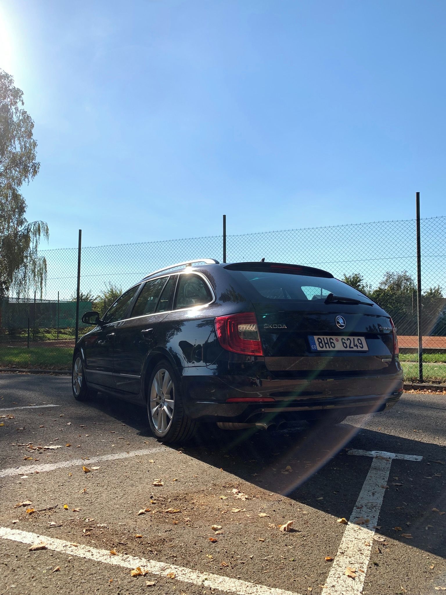 Škoda Superb - fotka 4