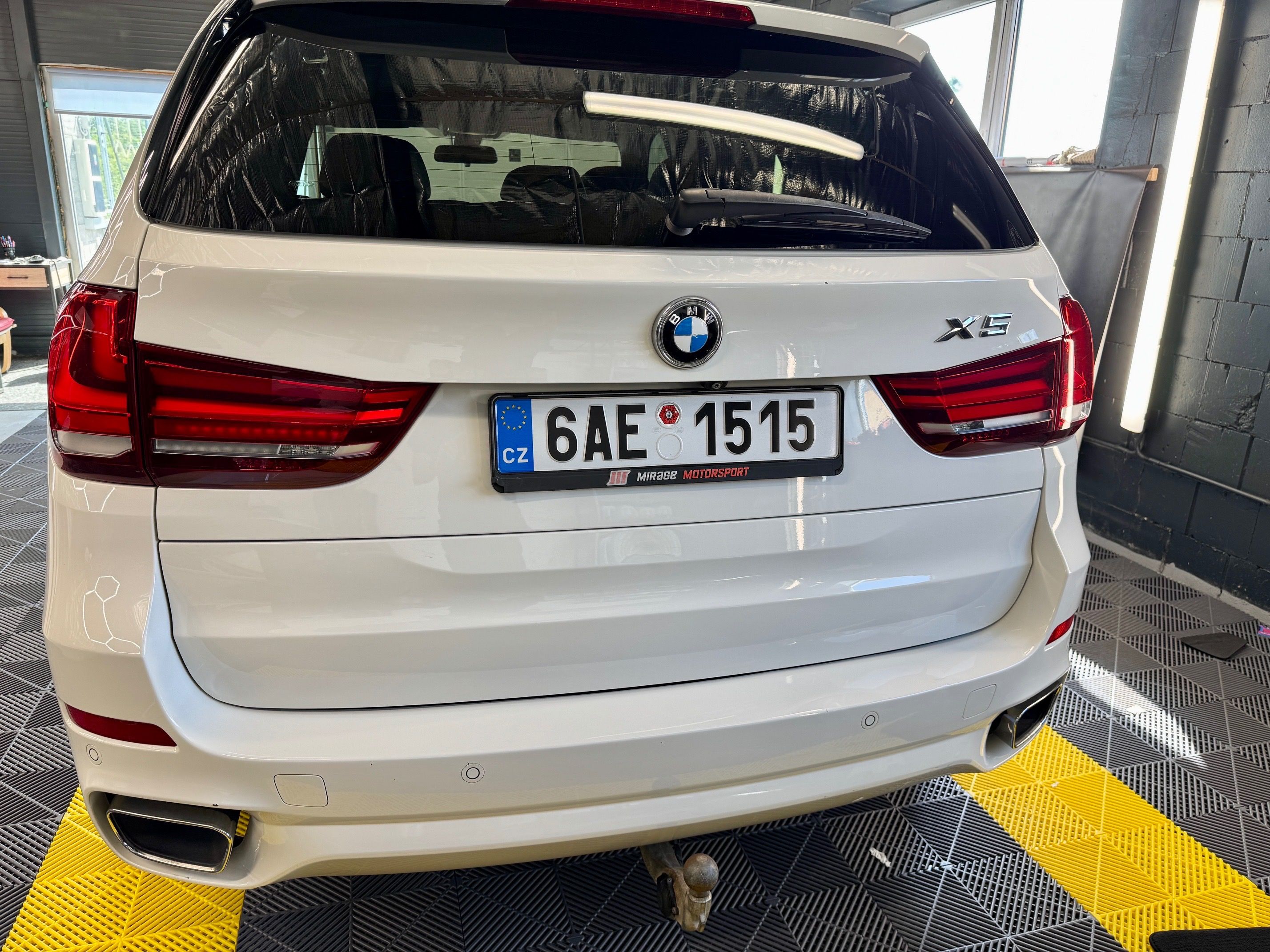 BMW X5, (F15) xDrive 30d M Sport - fotka 5