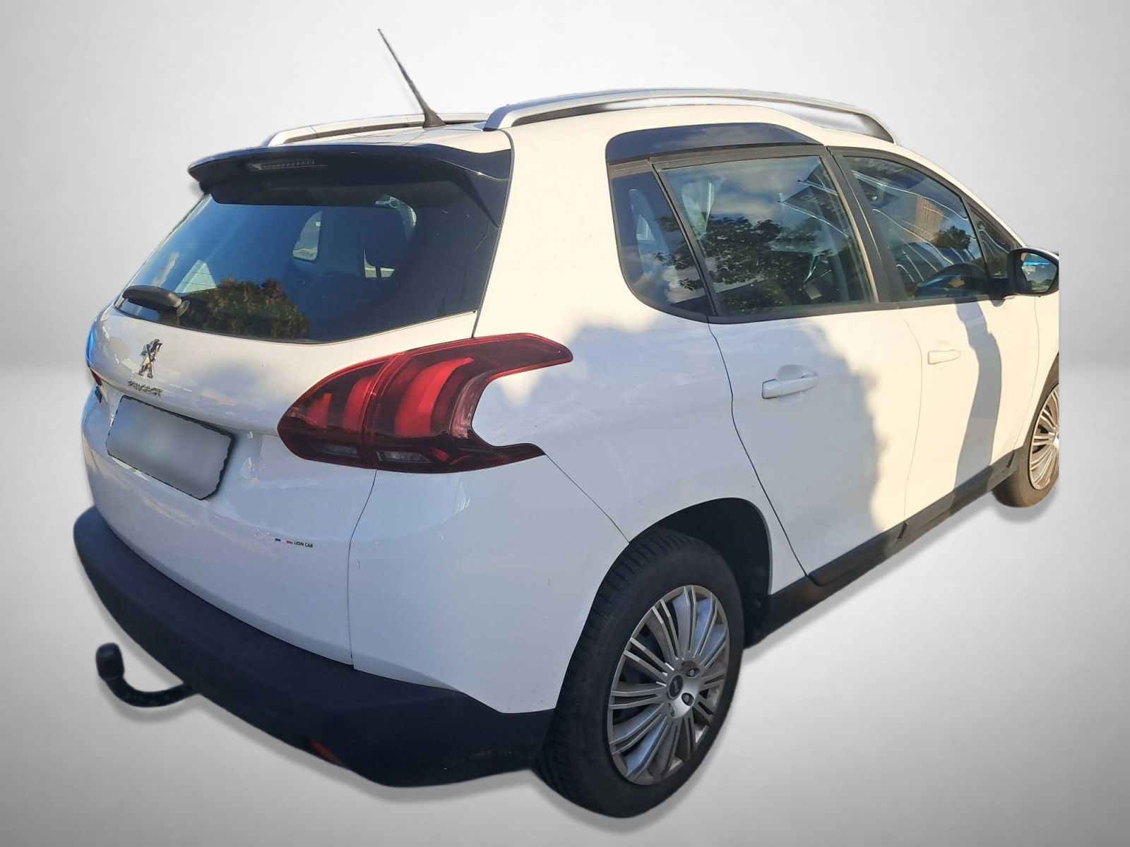 Peugeot 2008, 1.6 BlueHDi, ČR,1.maj - fotka 2