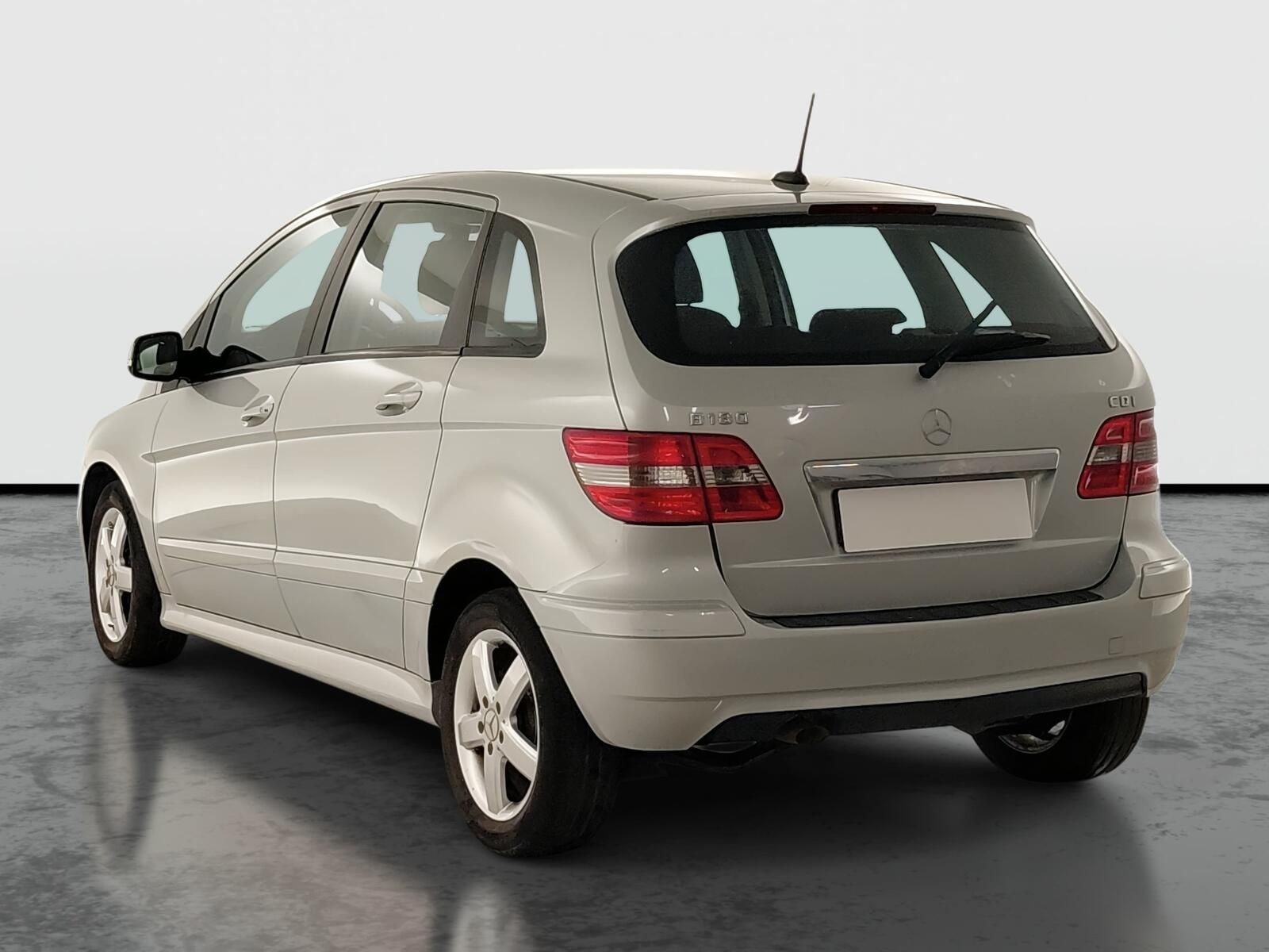 Mercedes-Benz Třídy B, 180 CDI, Automatická klima - fotka 4