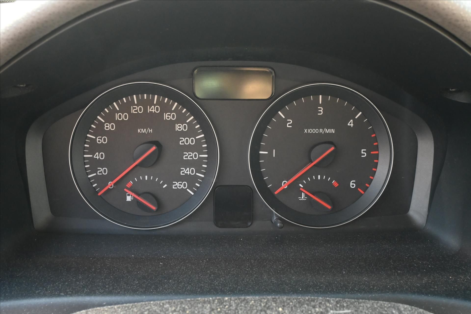 Volvo V50, 2,0 100kW pojízdné platná STK - fotka 4