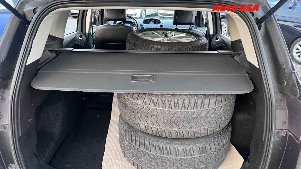 Ford Kuga, 2.0TDCi,2.maj,ČR - fotka 4