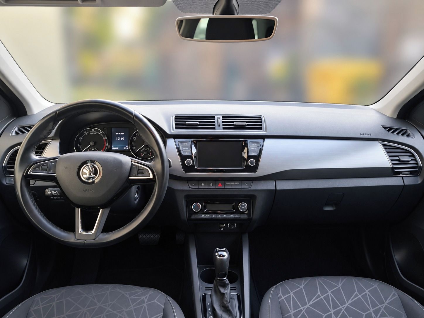 Škoda Fabia, ŠKODA FABIA COMBI 1.0 TSI 81kW - fotka 6