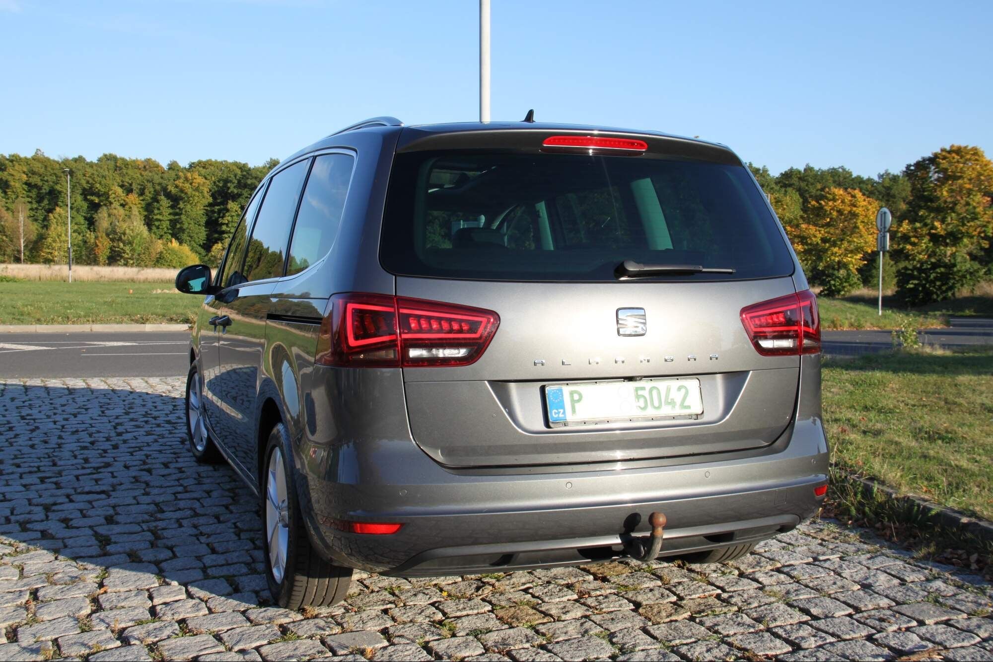 Seat Alhambra, 2.0Tdi,Style+,Bi-Xen,7míst,Pan - fotka 4