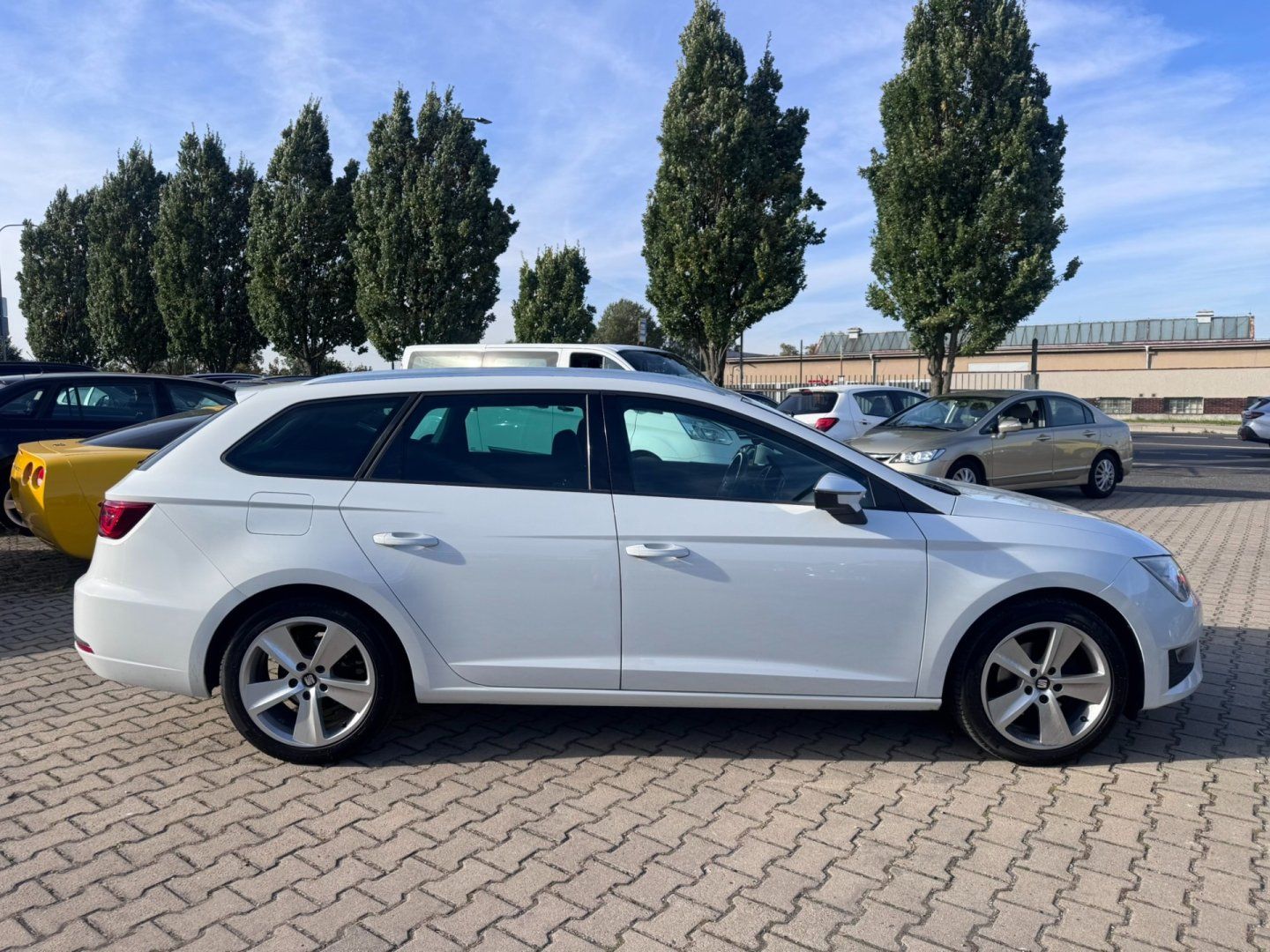 Seat Leon, FR 1,4 TSI 110 KW 1. MAJITEL - fotka 6