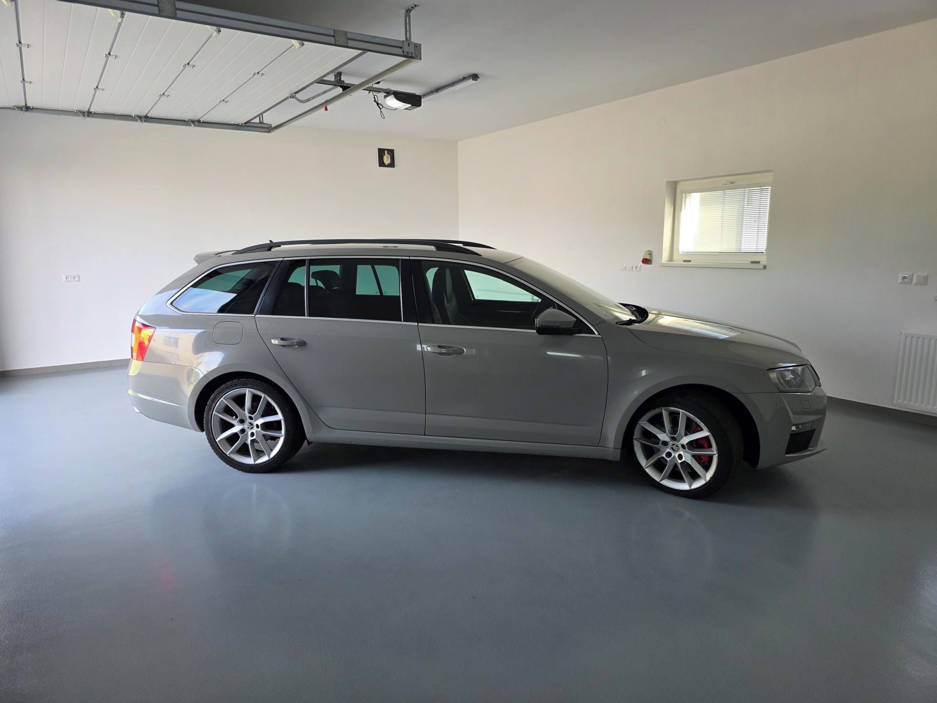 Škoda Octavia, RS 2.0 TDI DSG 135 kW, kůže