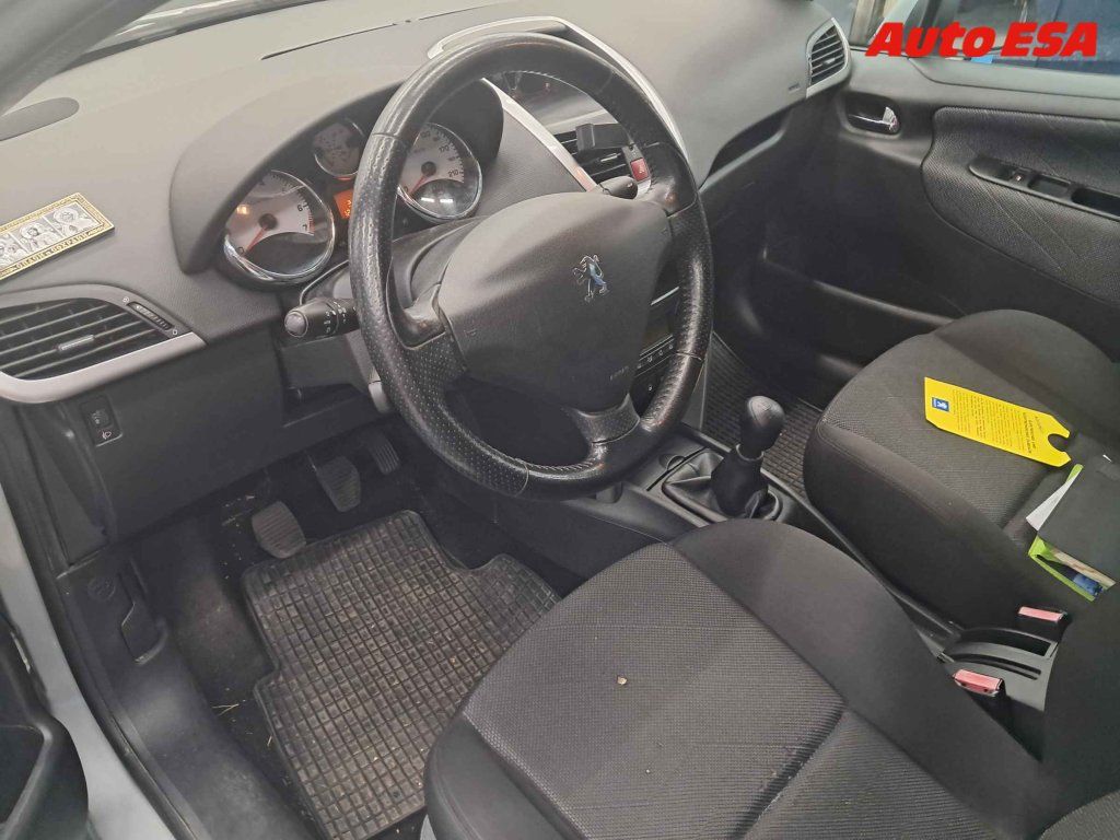 Peugeot 207, 1.4i - fotka 3