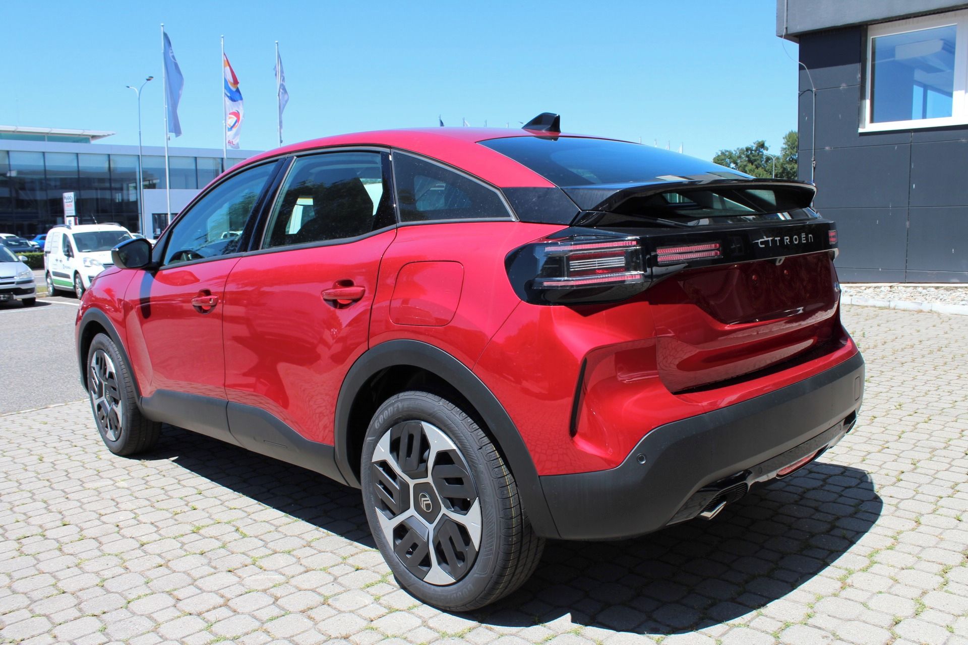 Citroën C4, PLUS Hybrid 145k Automatic - fotka 3