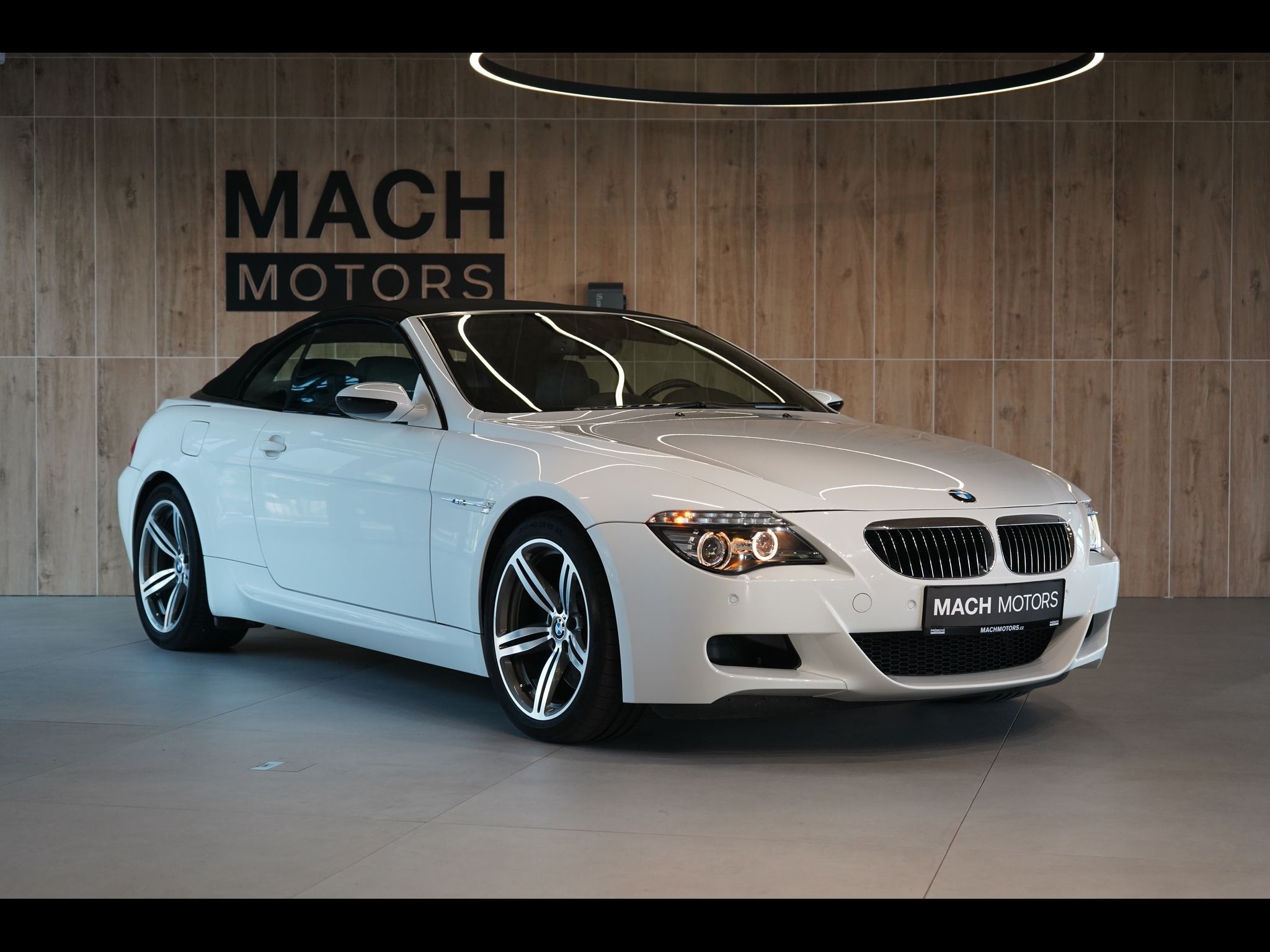 BMW M6, Cabrio, V10,Head-up,Soft-close - fotka 4