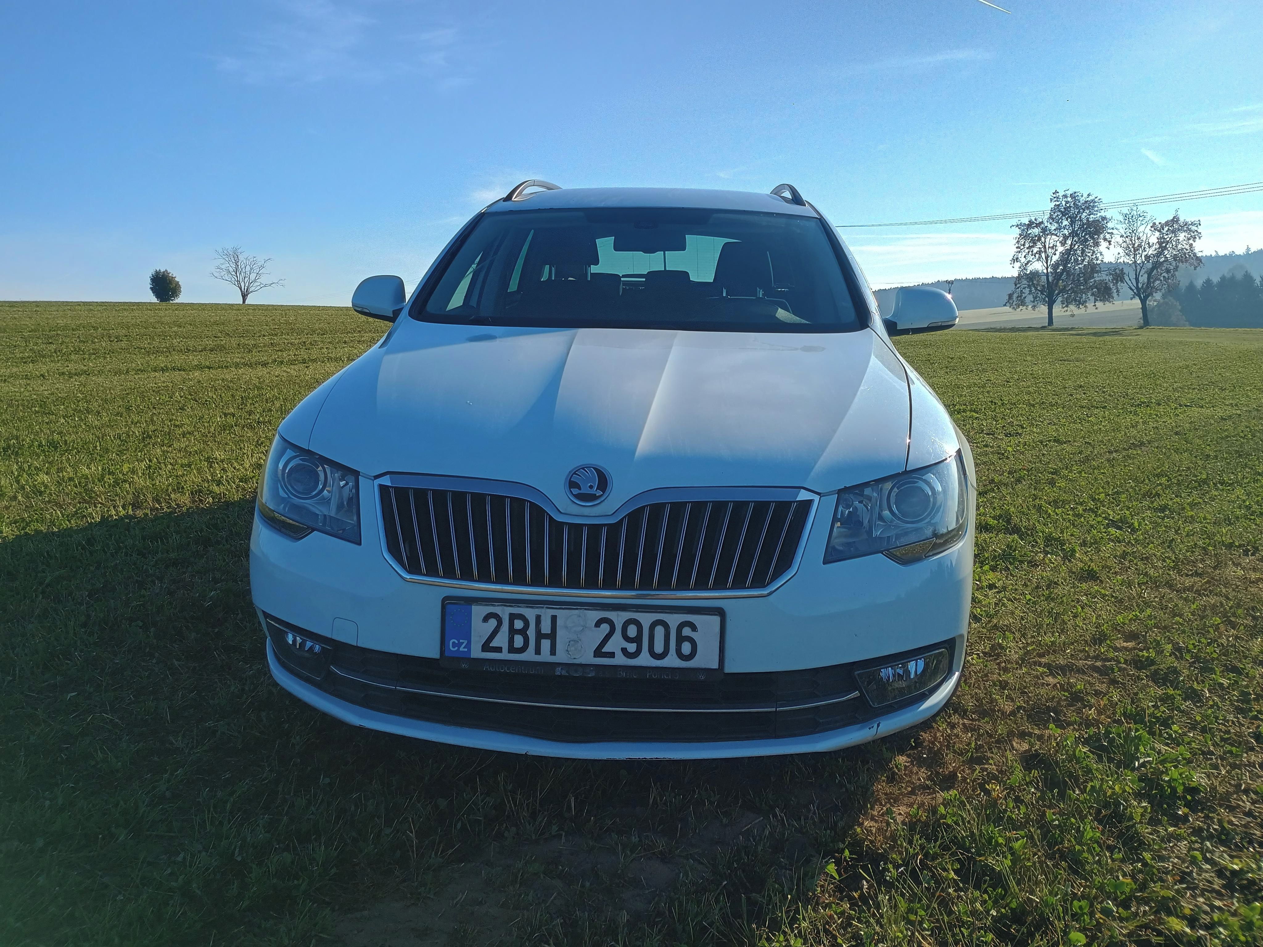 Škoda Superb, Škoda Superb, 2,0 TDi 103 Kw - fotka 6