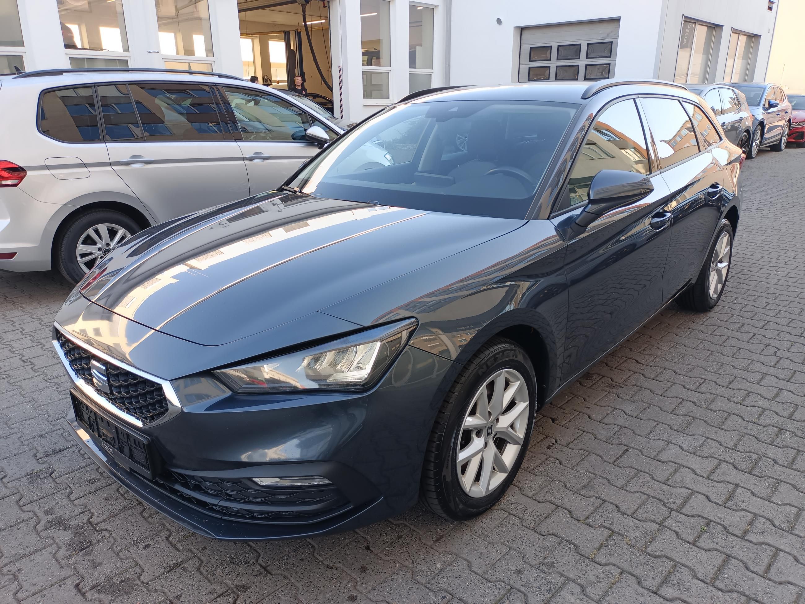 Seat Leon, 2.0 TDI 110kW DSG Style - fotka 3
