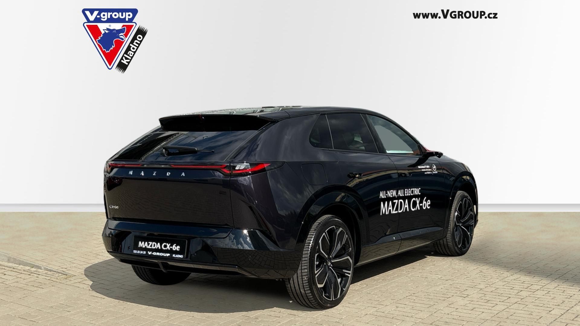 Mazda CX-6e, Takumi Plus - fotka 4