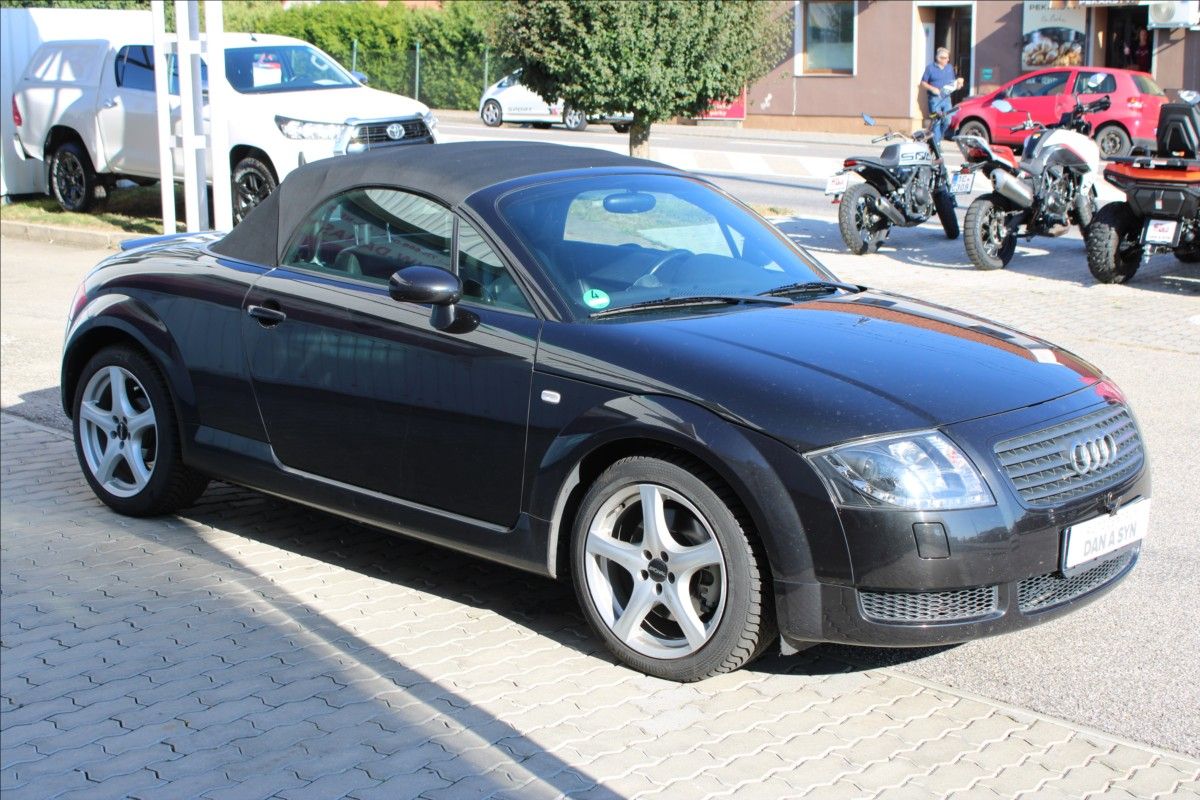 Audi TT, 1,8 T cabrio - fotka 2