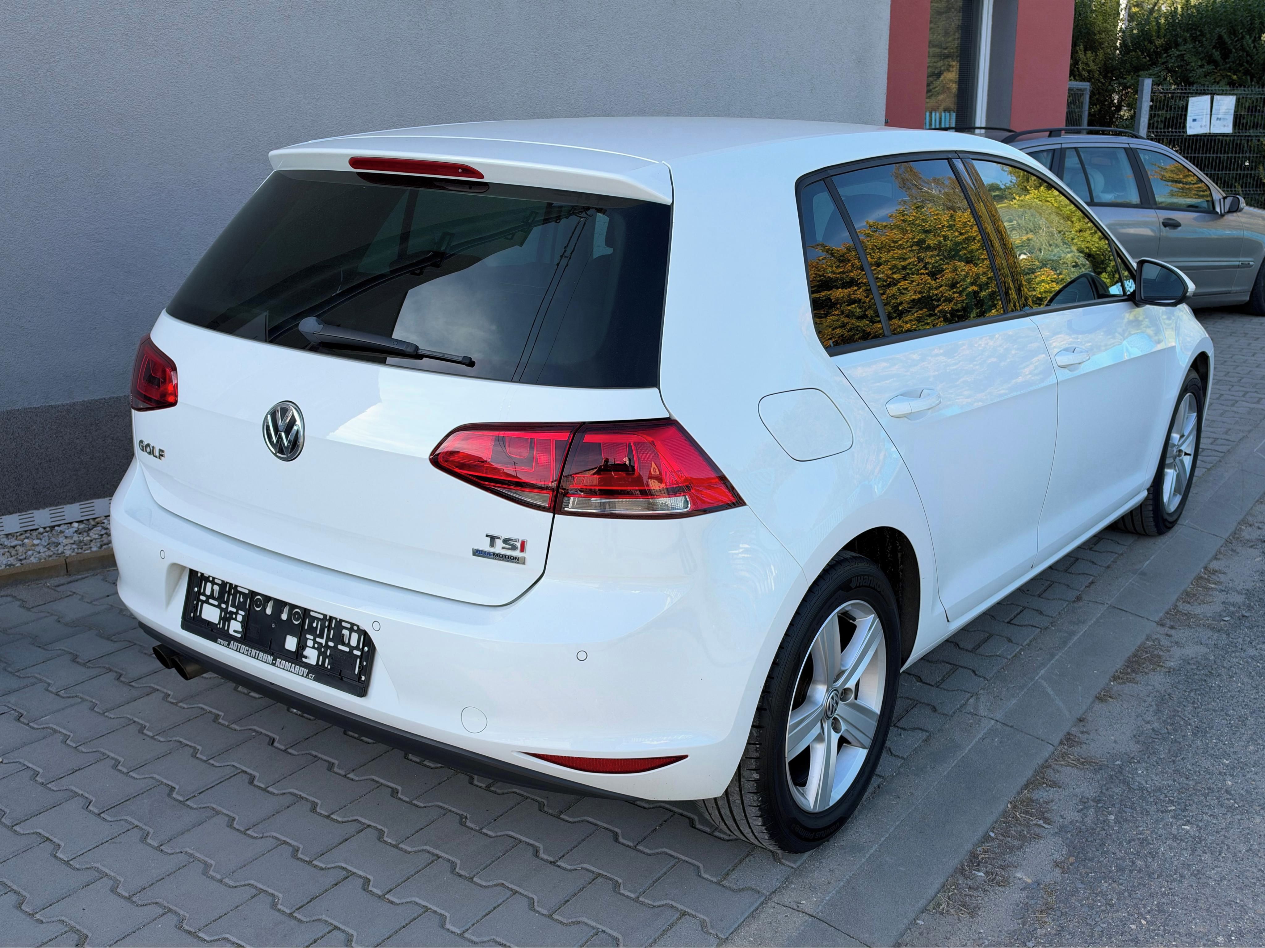 Volkswagen Golf, 1.4 TSI Highline - fotka 6