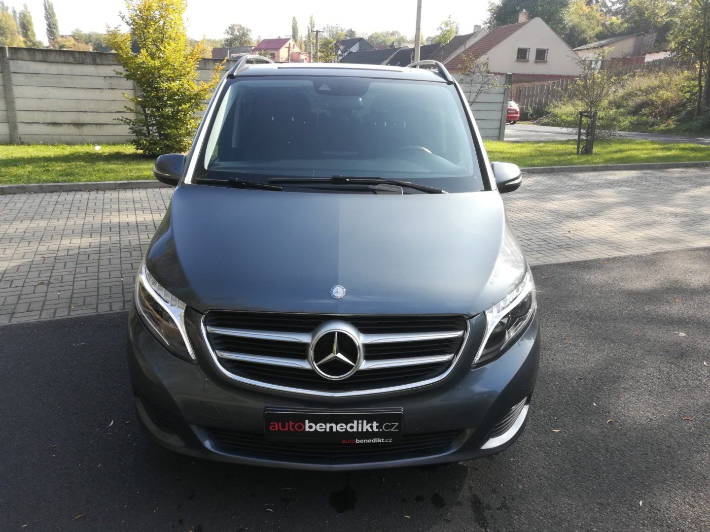 Mercedes-Benz Třídy V, 2.2 140kW 4x4 7 Míst Tažné - fotka 2