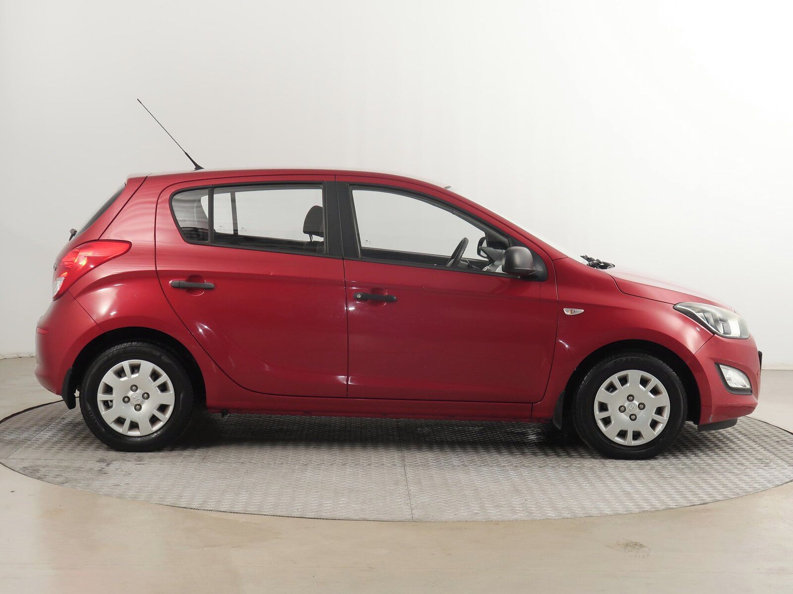 Hyundai i20, 1.2, ČR,1.maj, Serv.kniha - fotka 6