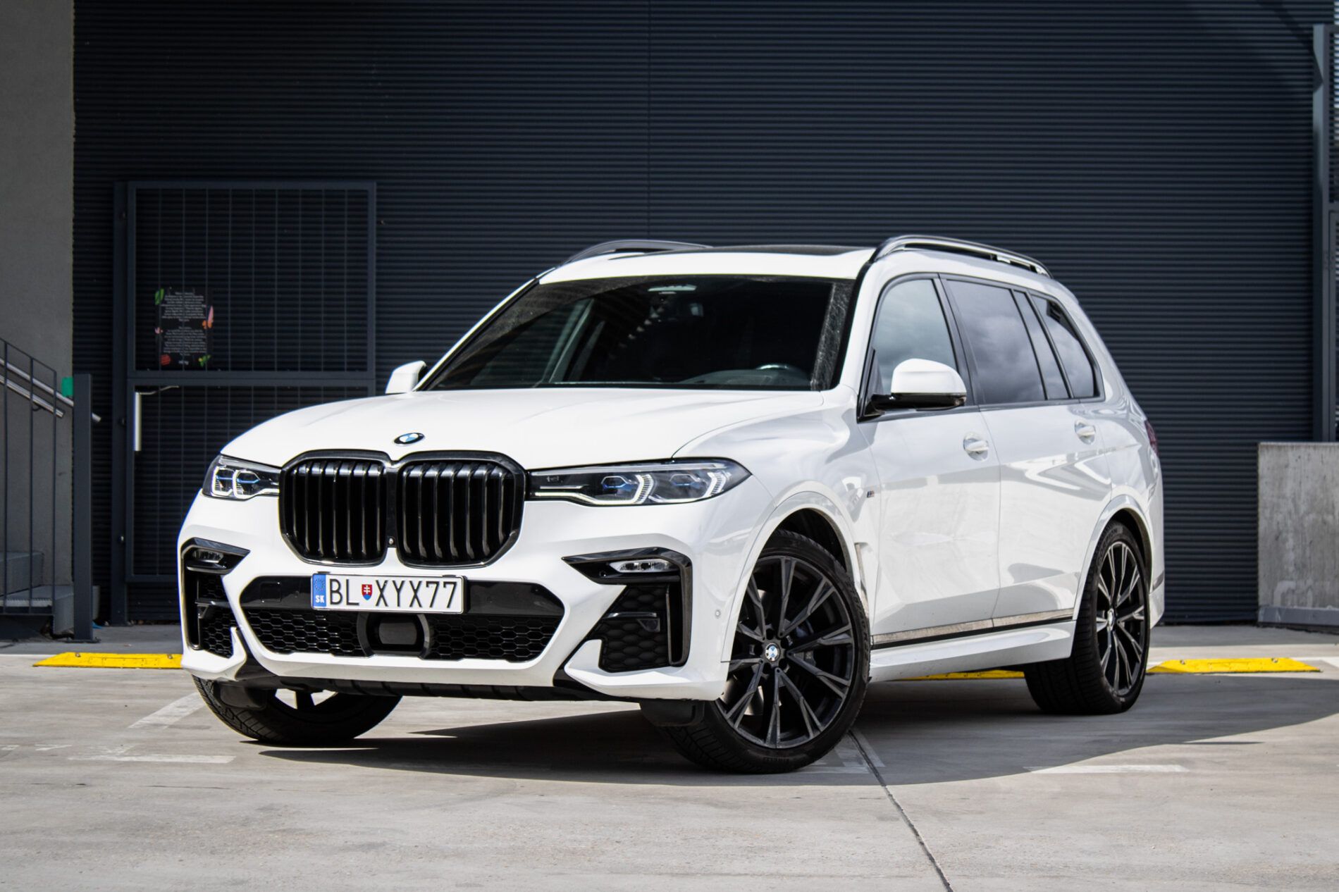 BMW X7