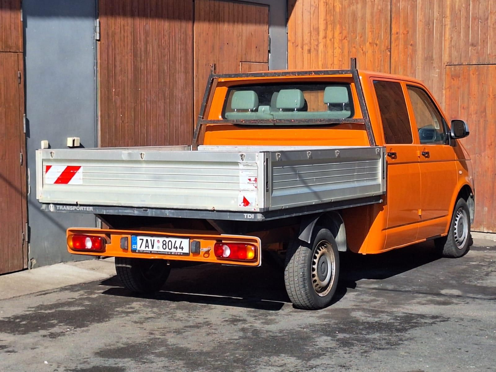 Volkswagen Transporter, T5 2,0TDi DOKA 6míst valník - fotka 4