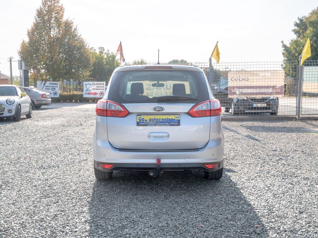 Ford Grand C-MAX, 2.0TDCI 110KW 7sedadel – TAŽNÝ - fotka 6