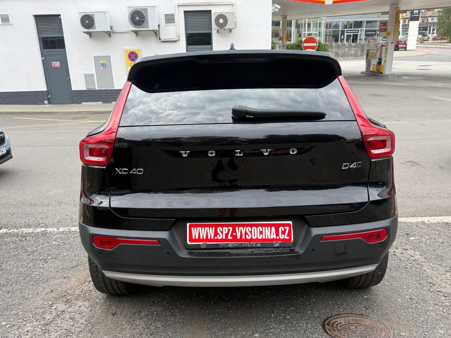 Volvo XC40, D4 Momentum - fotka 5
