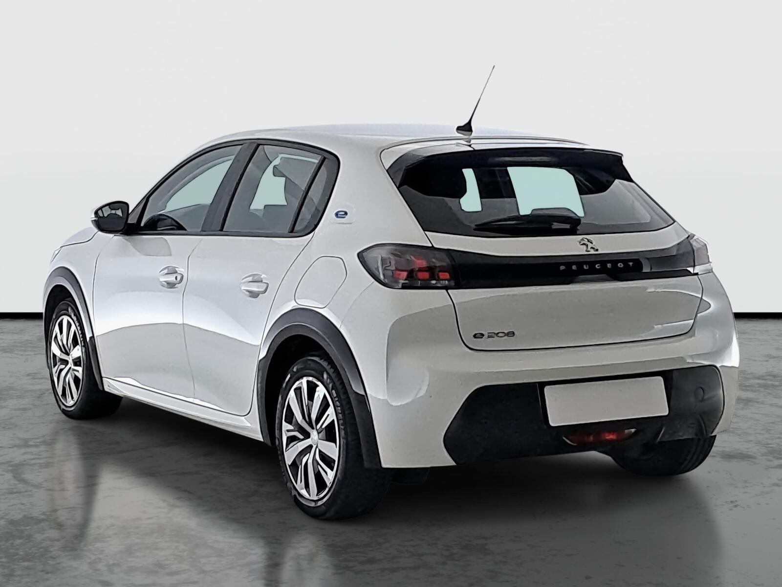 Peugeot 208, 50 kWh, SoH 86%, Active - fotka 4