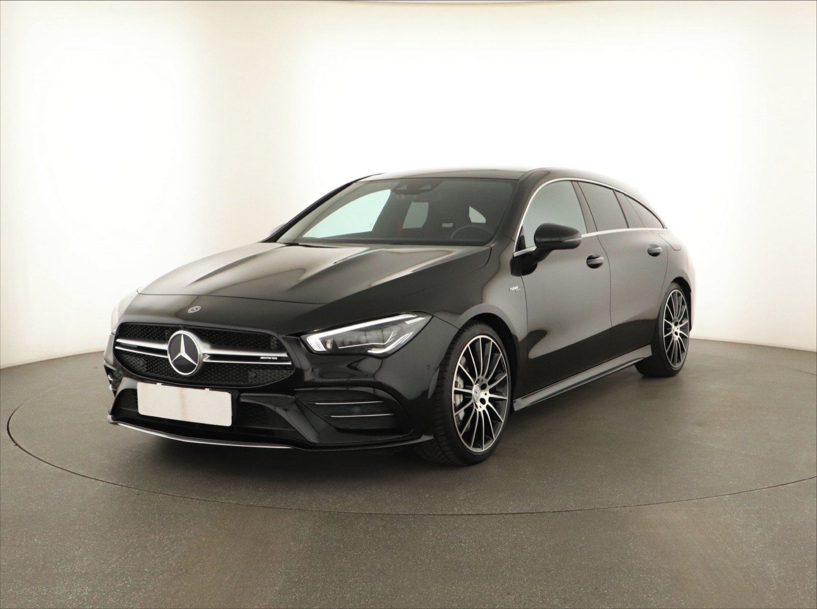 Mercedes-Benz CLA, 35 AMG, 4X4, Automat - fotka 3